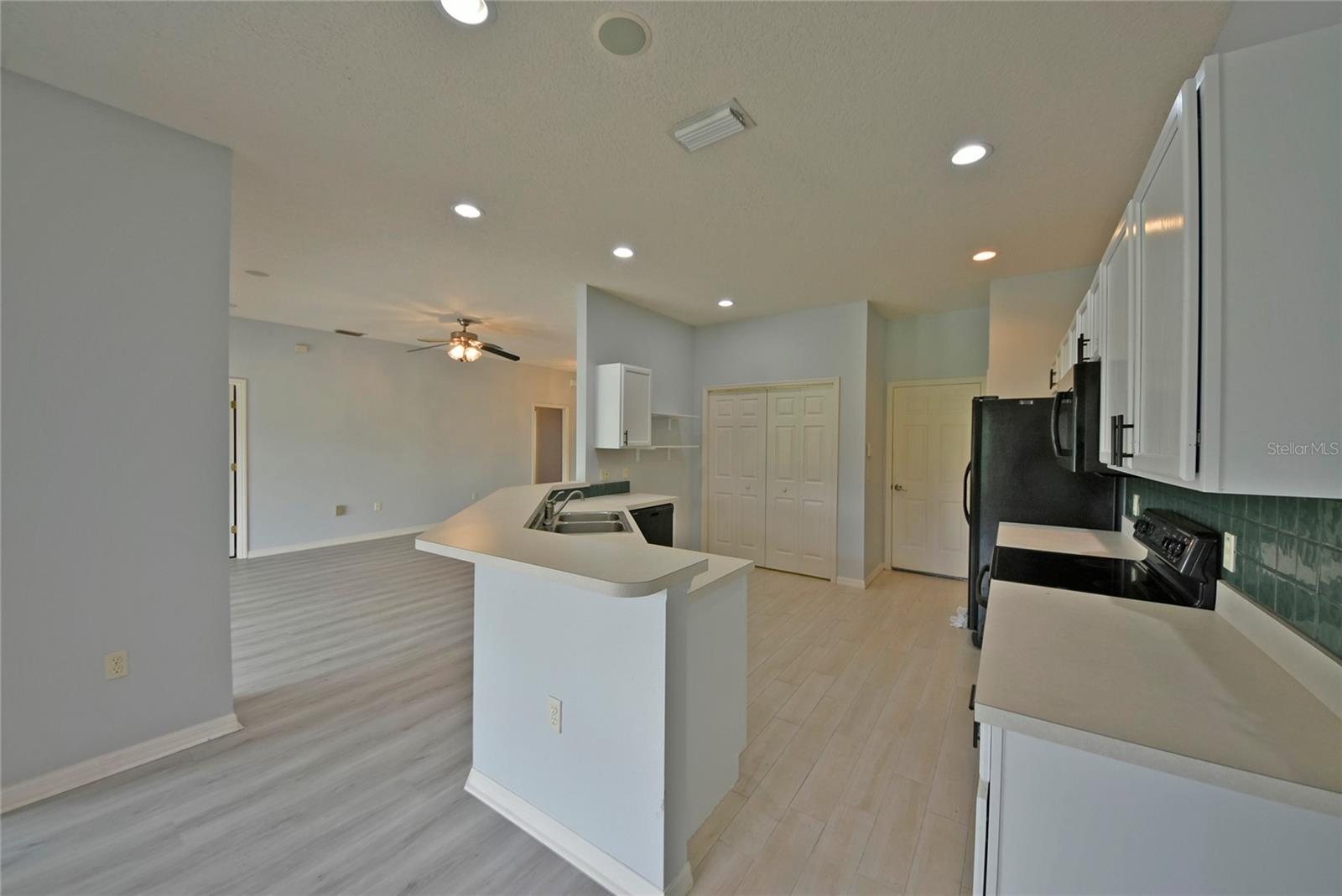 Image 18 of 41 For 4302 Berwick Drive