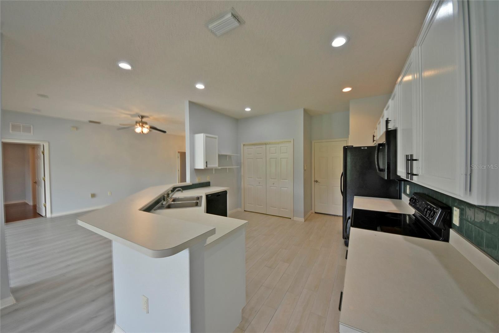 Image 19 of 41 For 4302 Berwick Drive