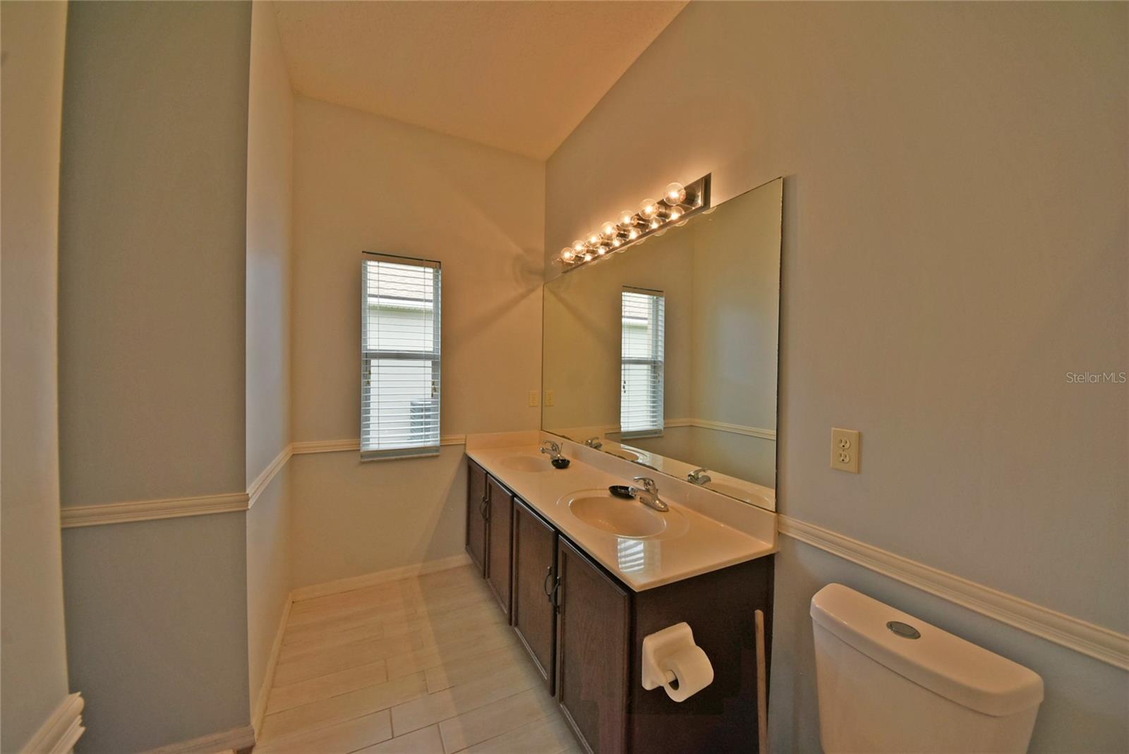 Image 27 of 41 For 4302 Berwick Drive