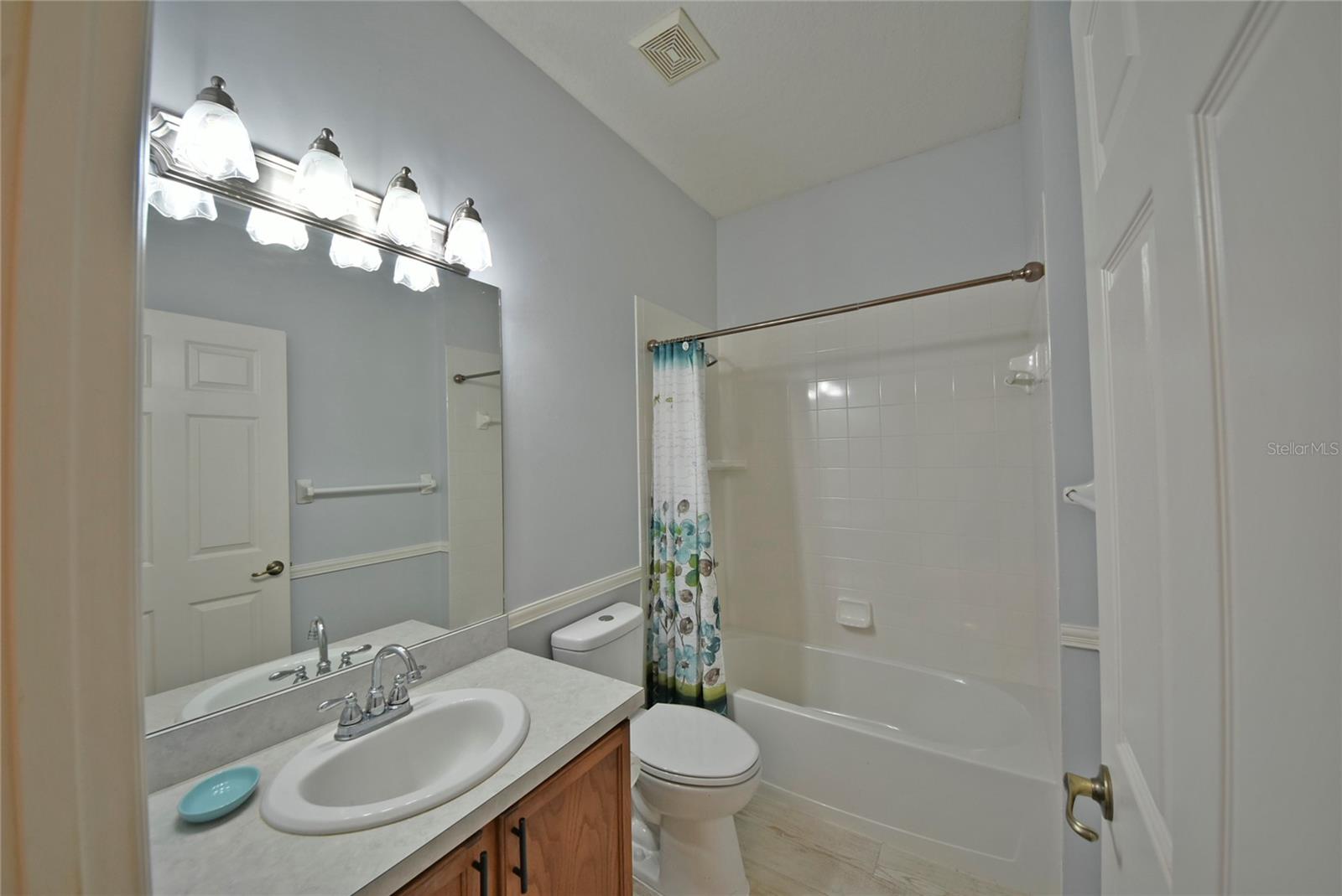 Image 29 of 41 For 4302 Berwick Drive