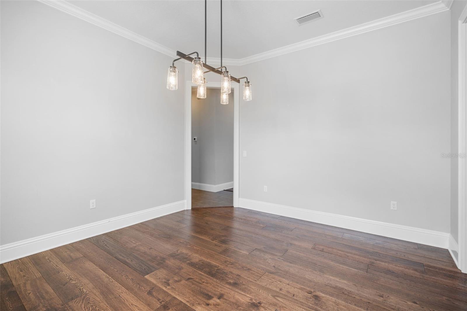 Image 18 of 79 For 1836 Woodpointe Drive