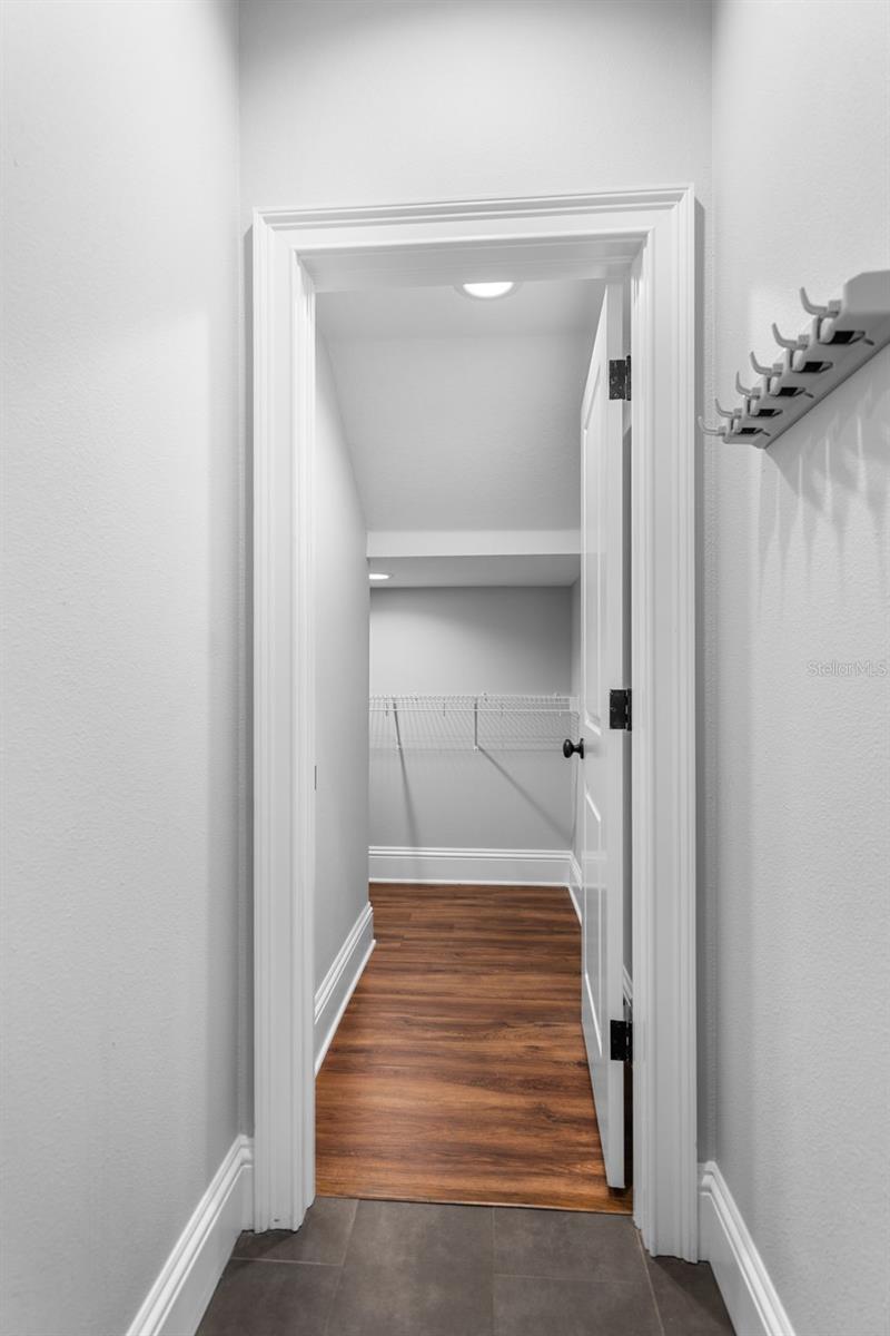 Image 43 of 79 For 1836 Woodpointe Drive