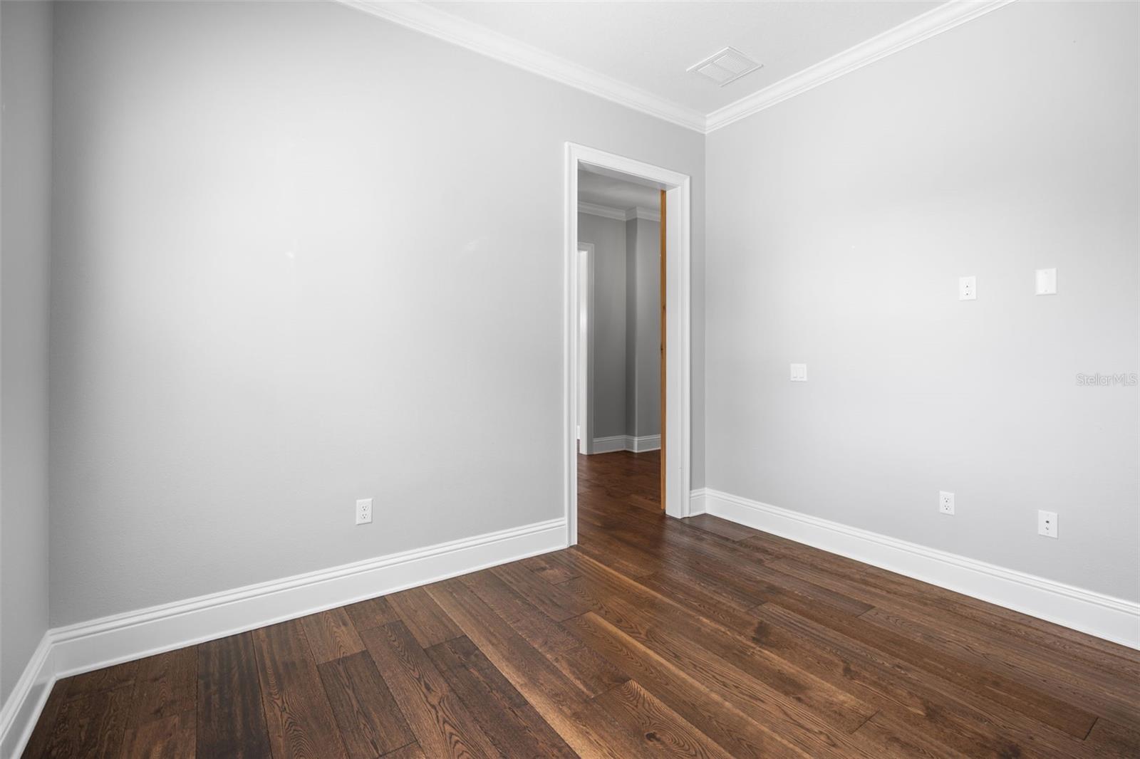Image 46 of 79 For 1836 Woodpointe Drive