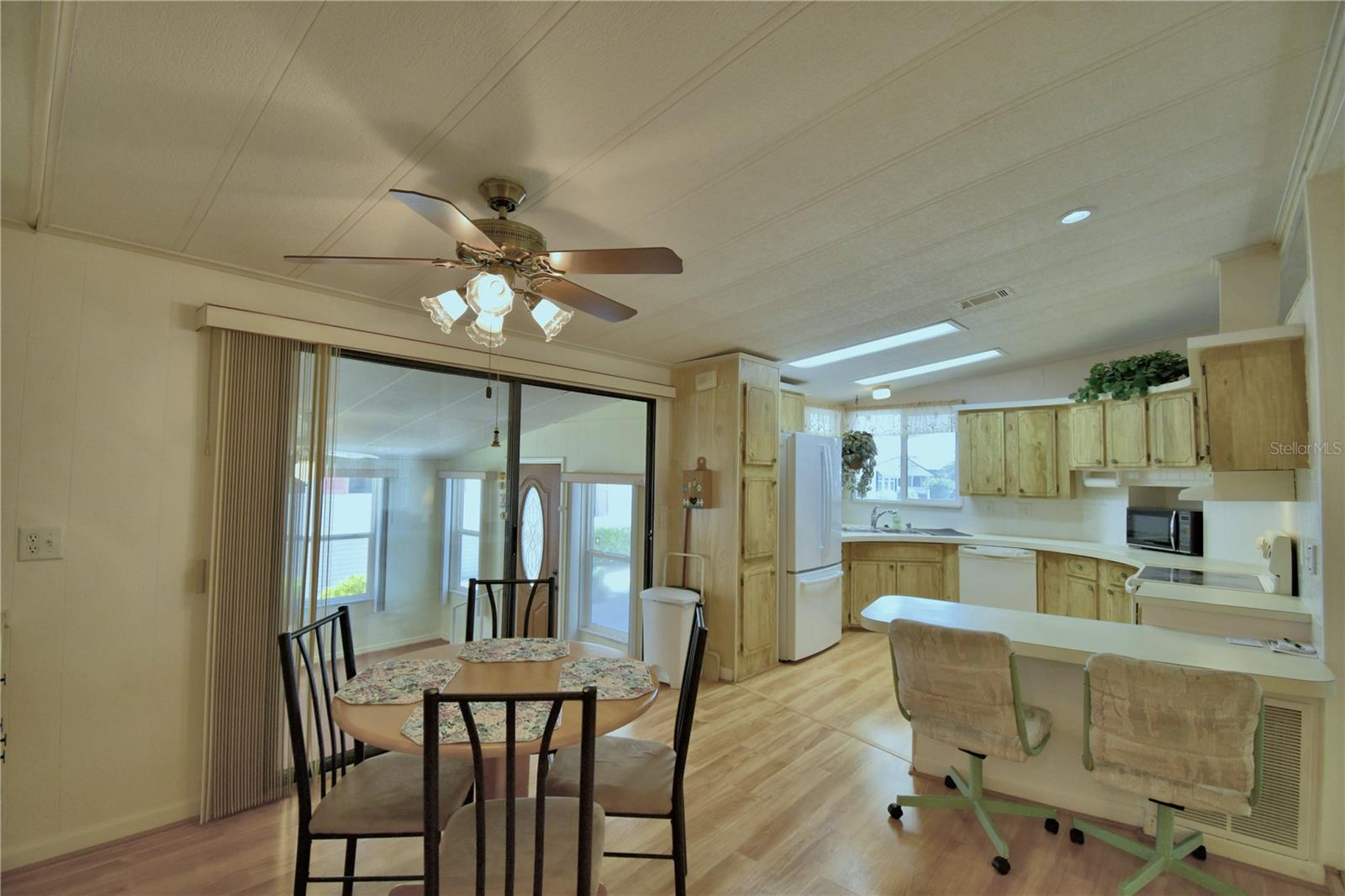 Image 13 of 75 For 4113 Rolling Oaks Drive