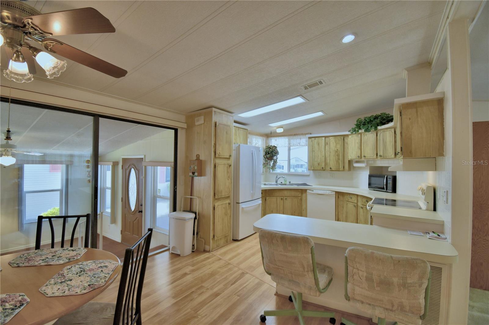 Image 14 of 75 For 4113 Rolling Oaks Drive