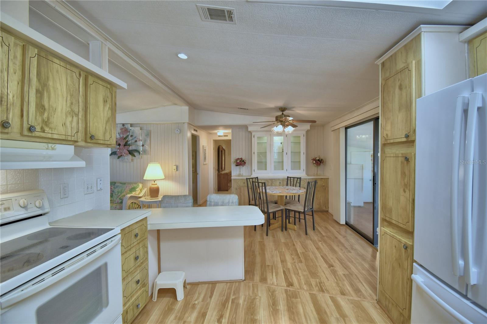 Image 16 of 75 For 4113 Rolling Oaks Drive