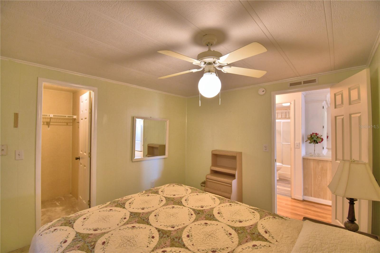 Image 26 of 75 For 4113 Rolling Oaks Drive