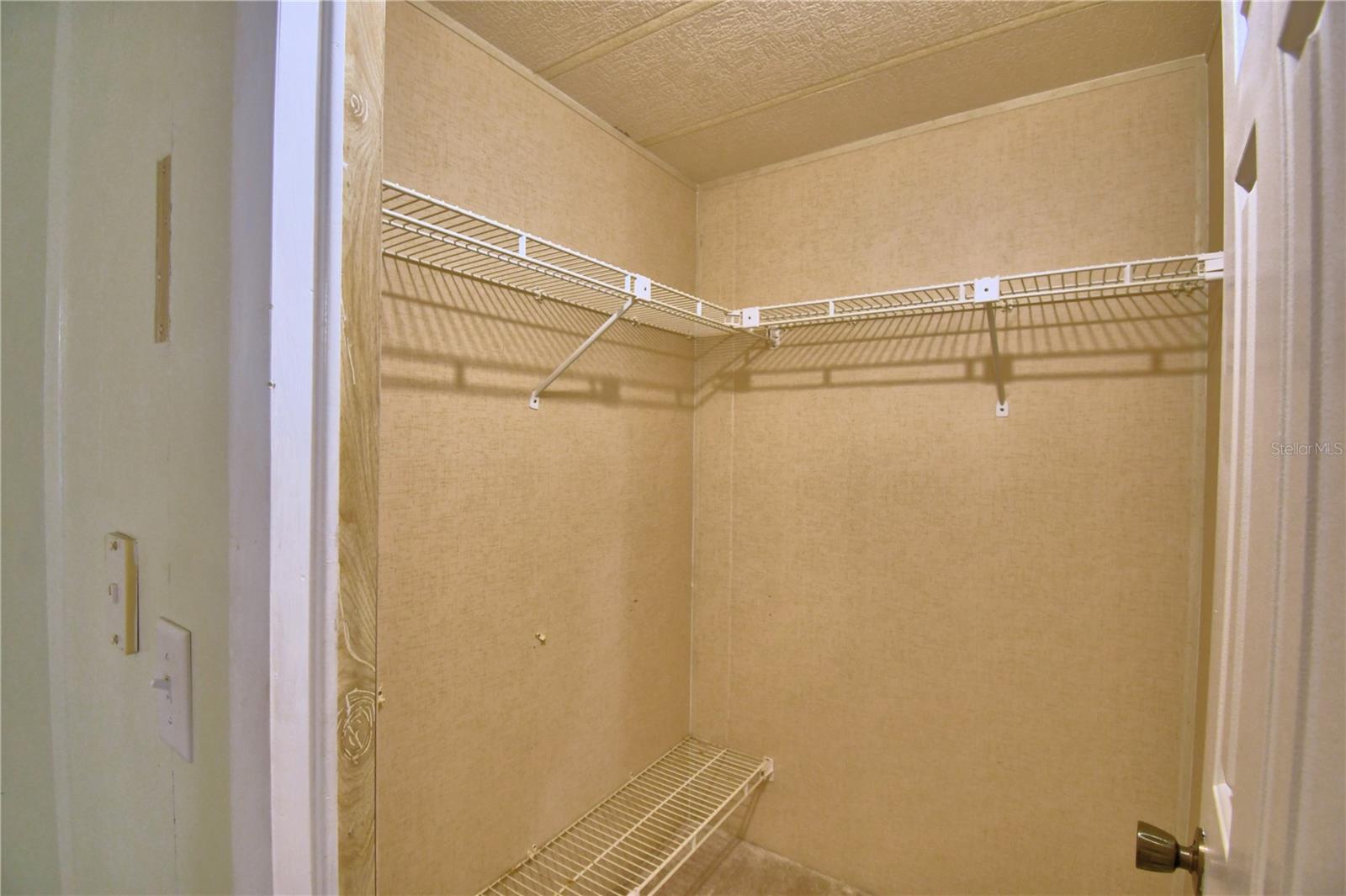 Image 27 of 75 For 4113 Rolling Oaks Drive