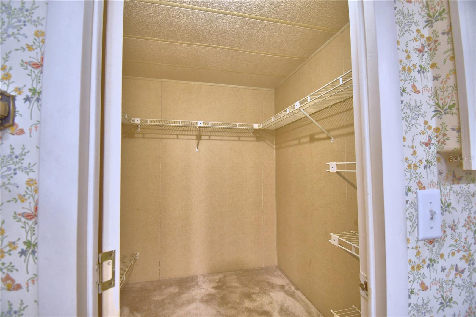 Image 33 of 75 For 4113 Rolling Oaks Drive