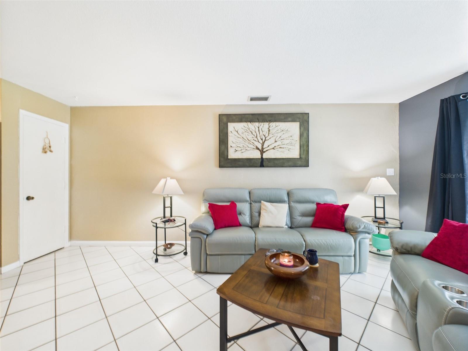 Image 13 of 59 For 1718 Azalea Court B