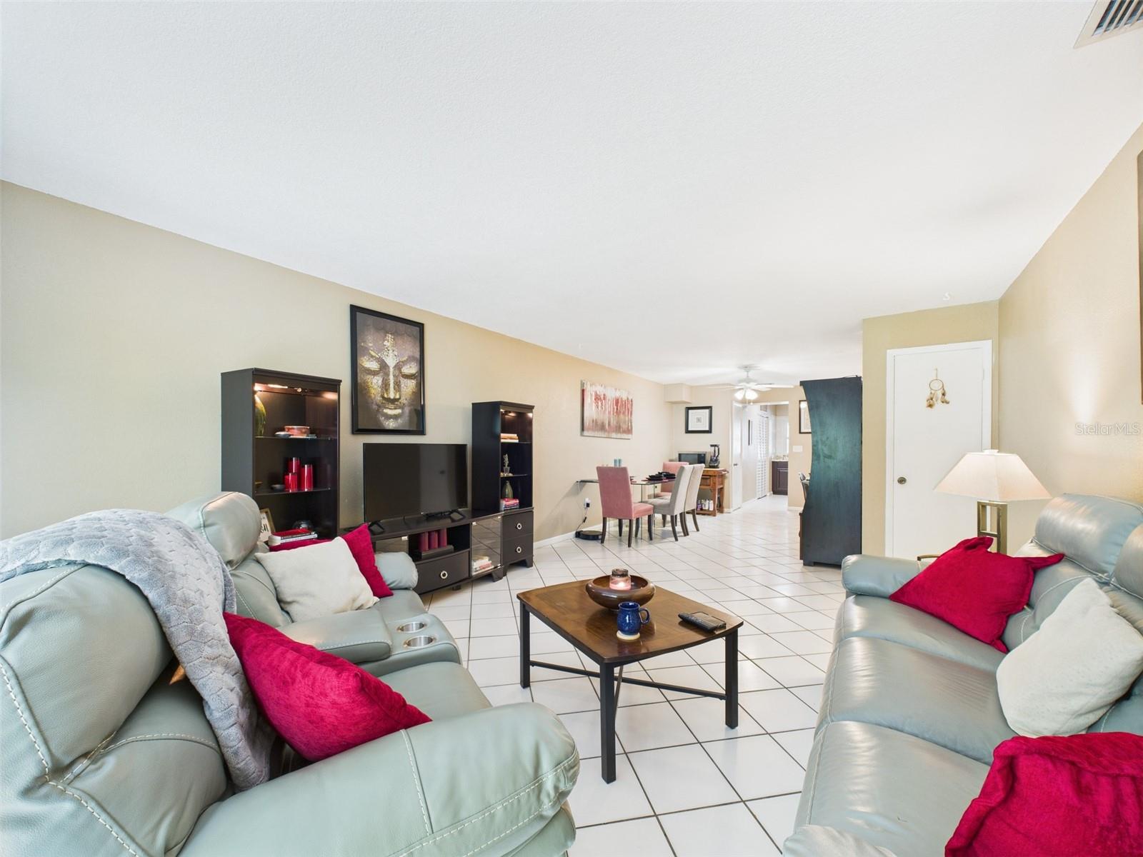 Image 14 of 59 For 1718 Azalea Court B