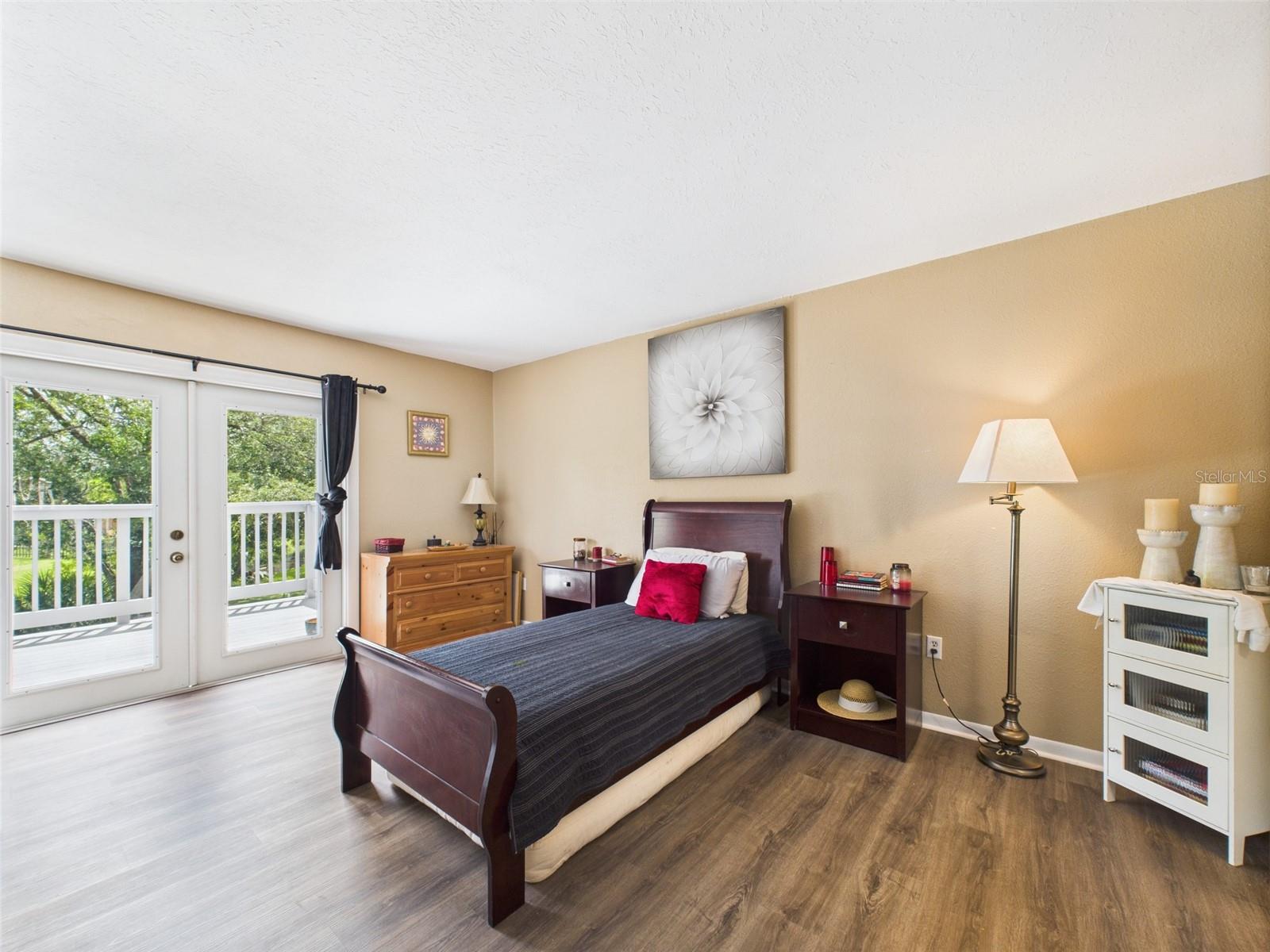 Image 21 of 59 For 1718 Azalea Court B