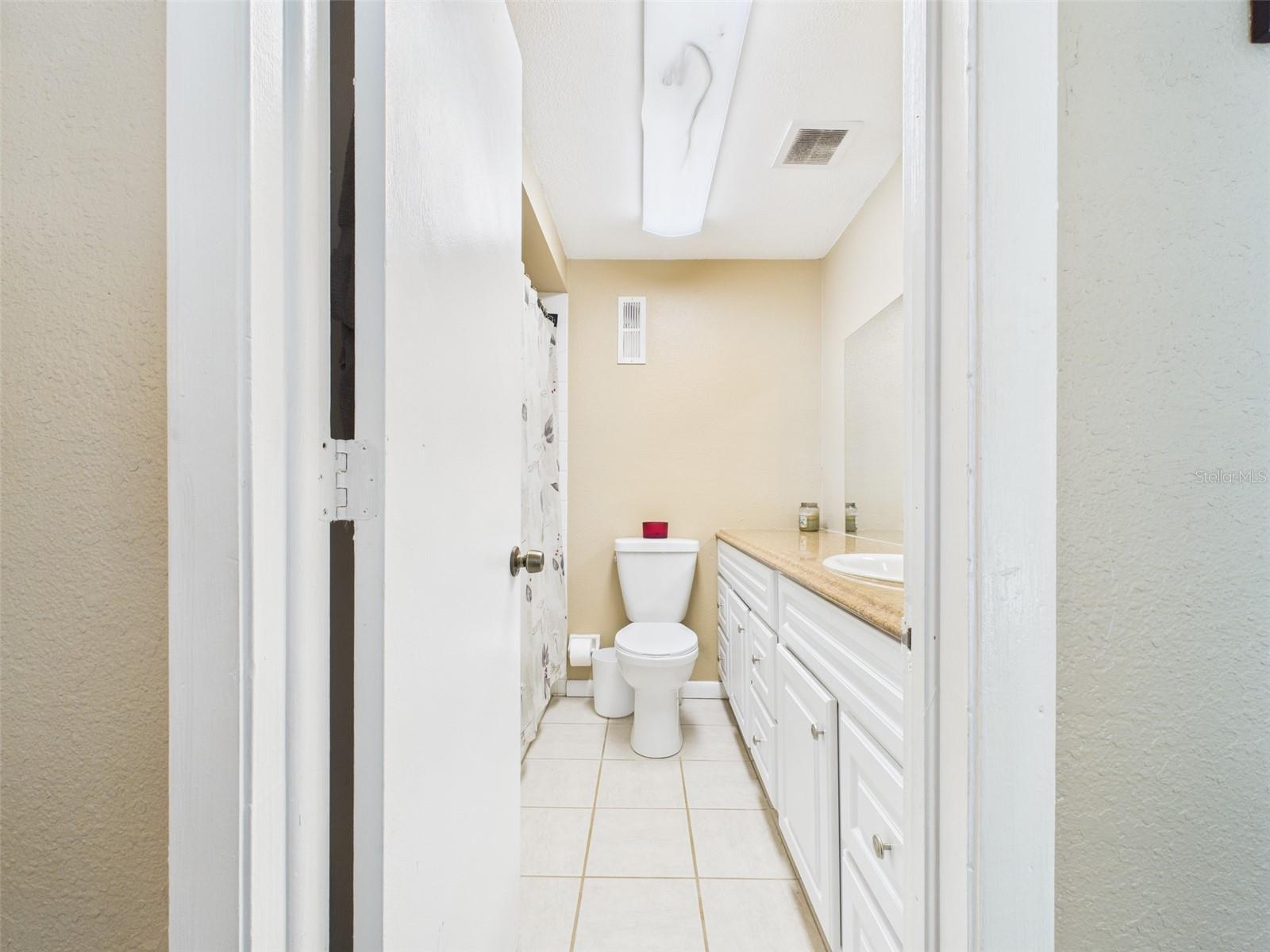 Image 26 of 59 For 1718 Azalea Court B