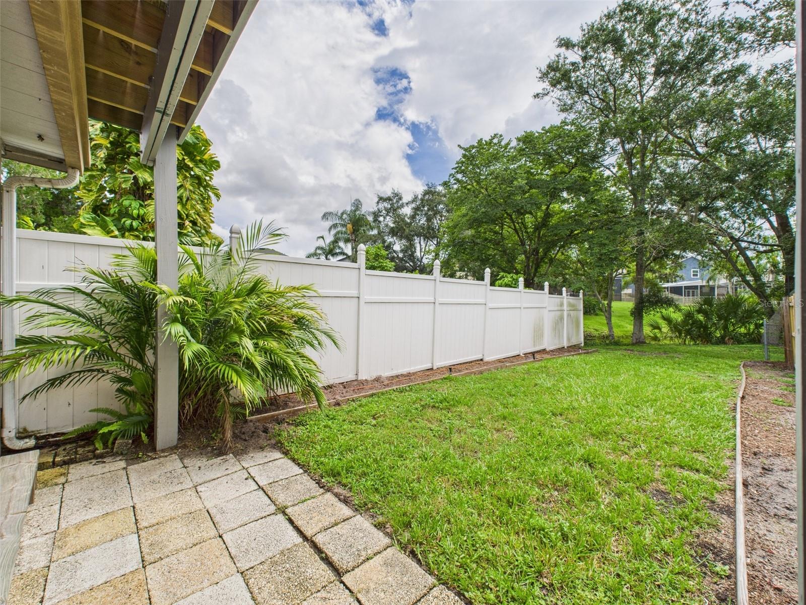 Image 49 of 59 For 1718 Azalea Court B