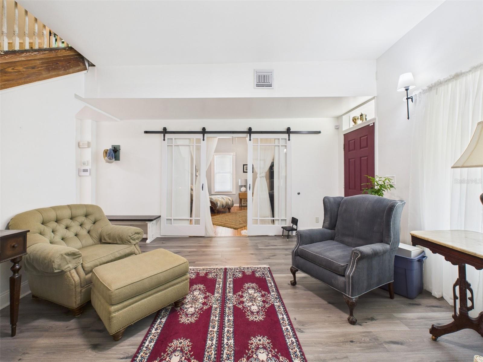 Image 10 of 95 For 2418 1st Street