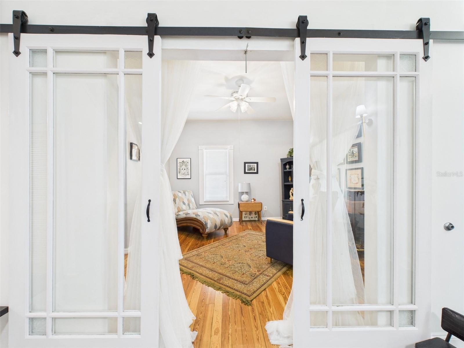 Image 13 of 95 For 2418 1st Street
