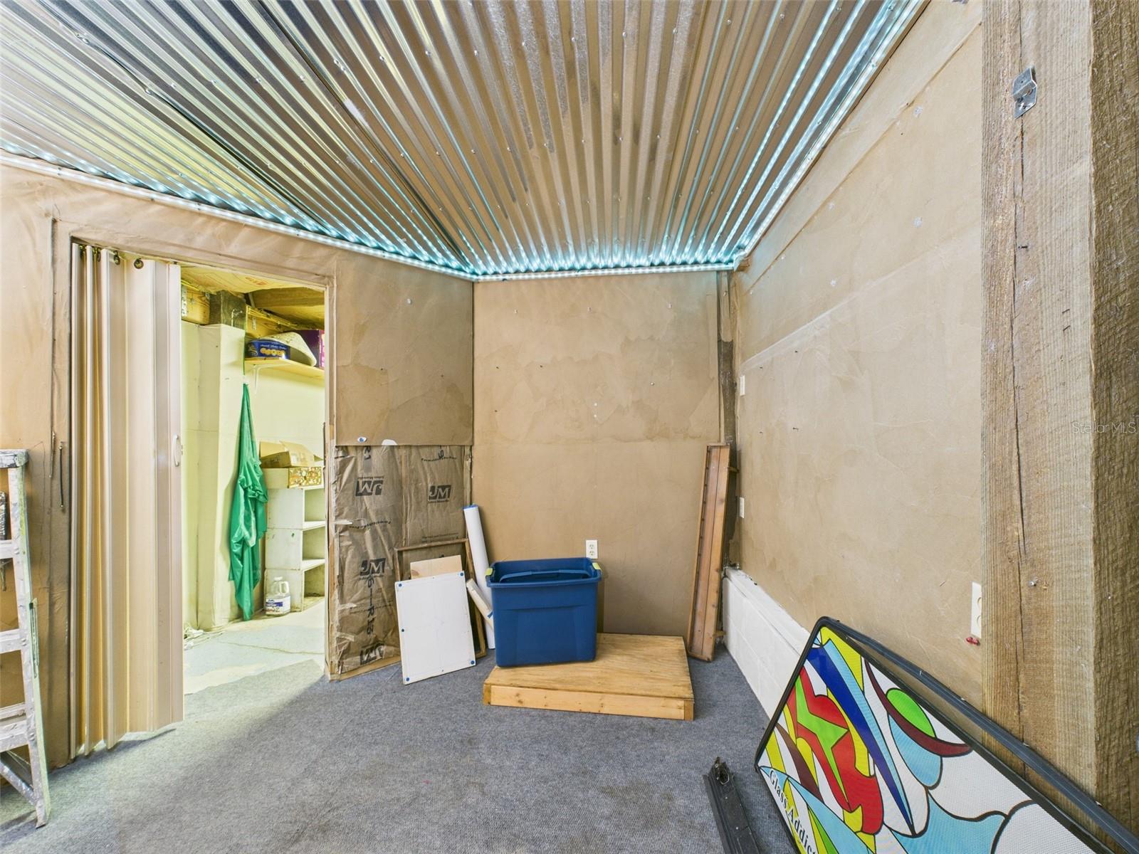 Image 19 of 95 For 2418 1st Street