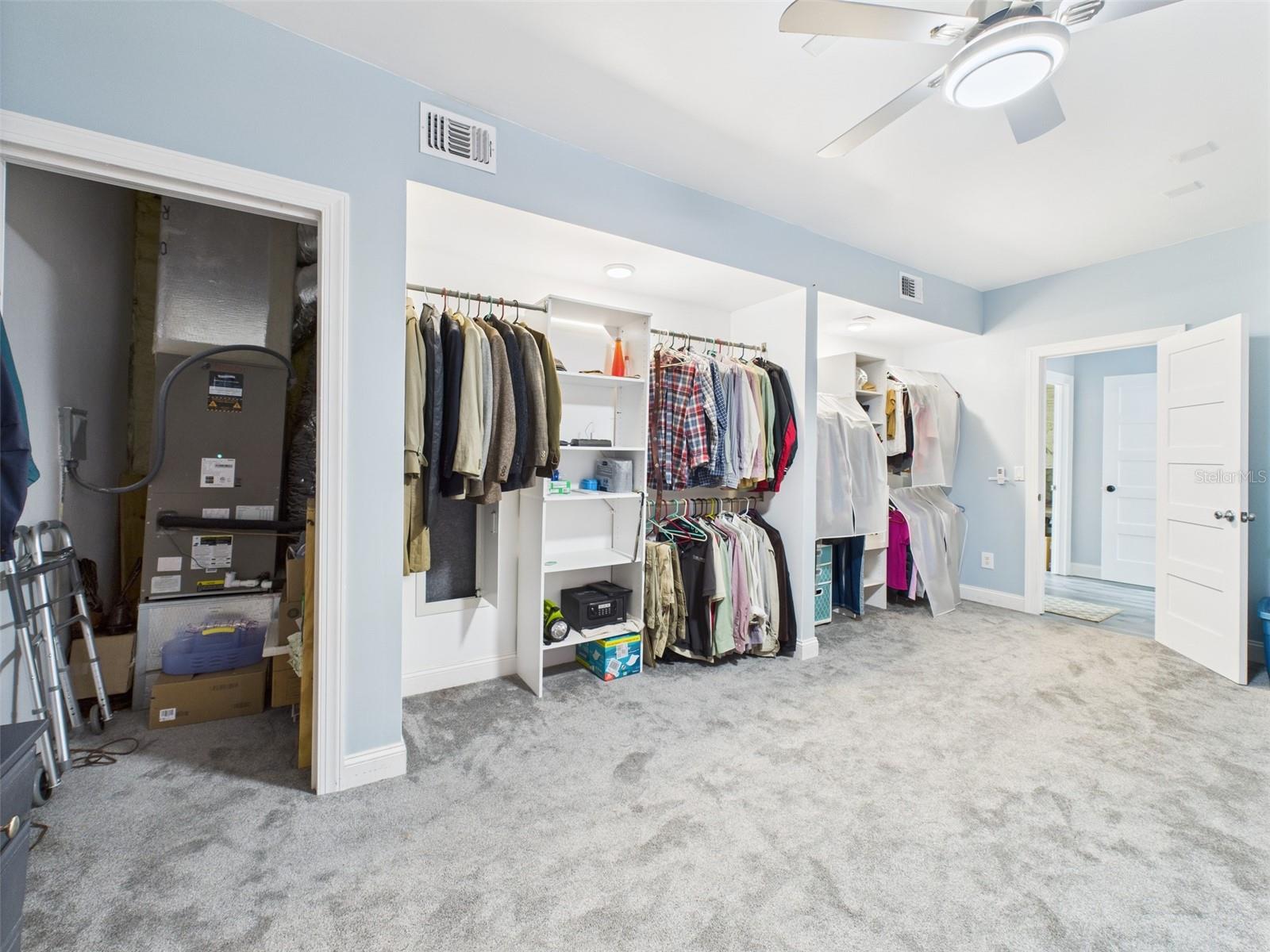 Image 32 of 95 For 2418 1st Street
