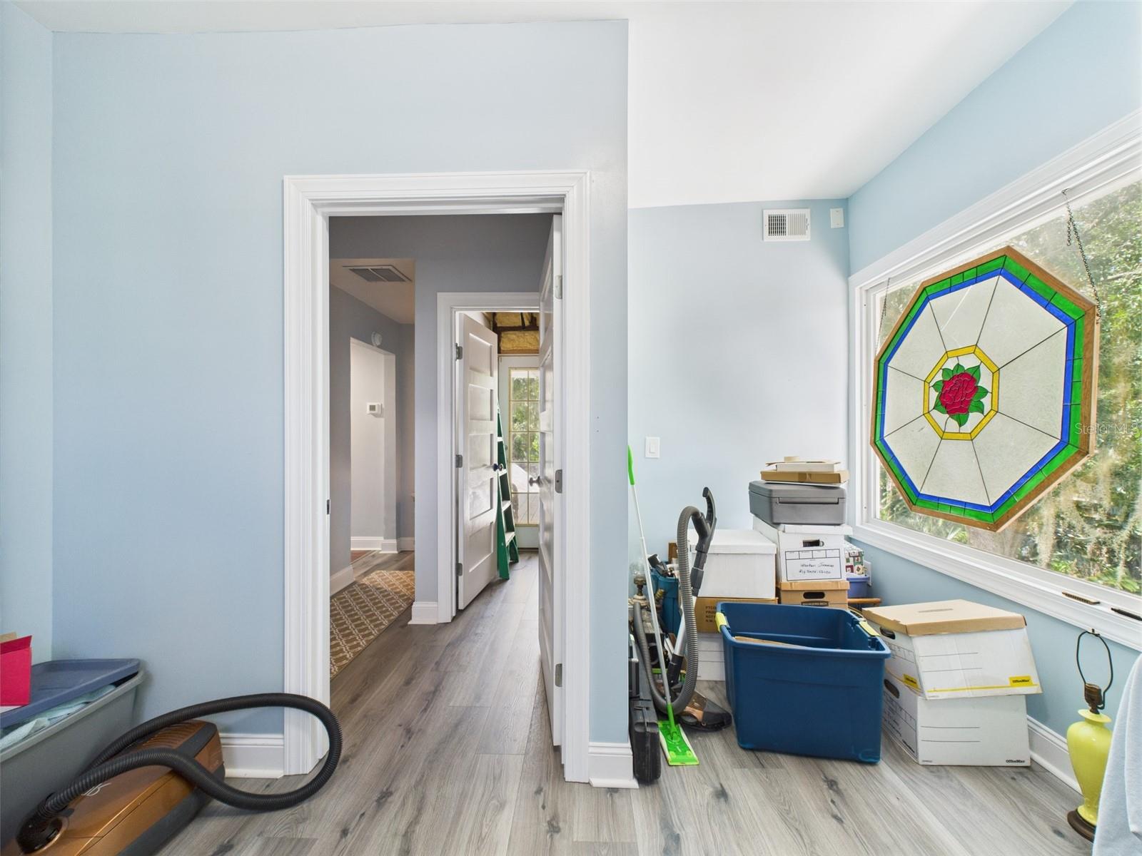 Image 36 of 95 For 2418 1st Street