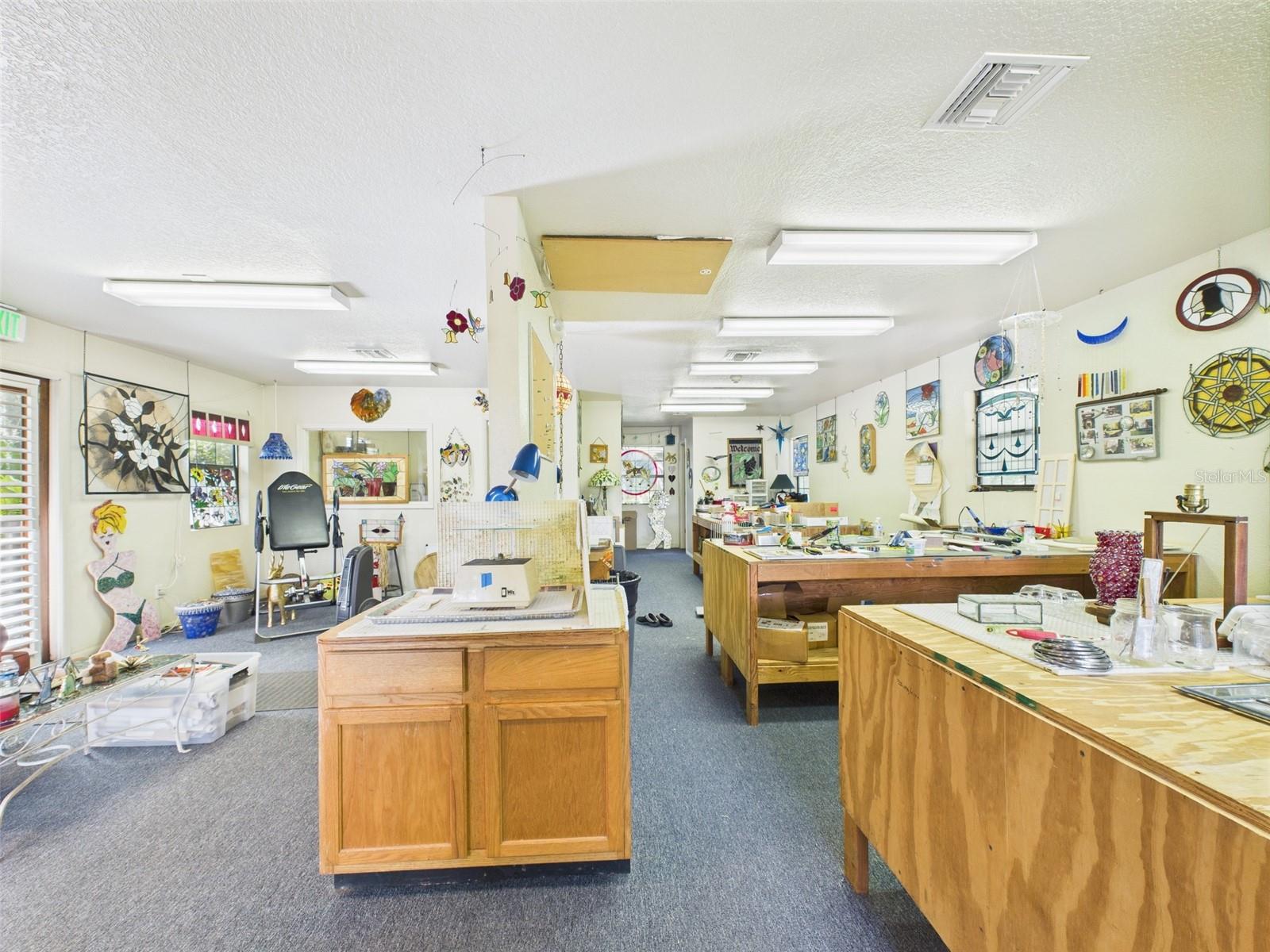 Image 41 of 95 For 2418 1st Street