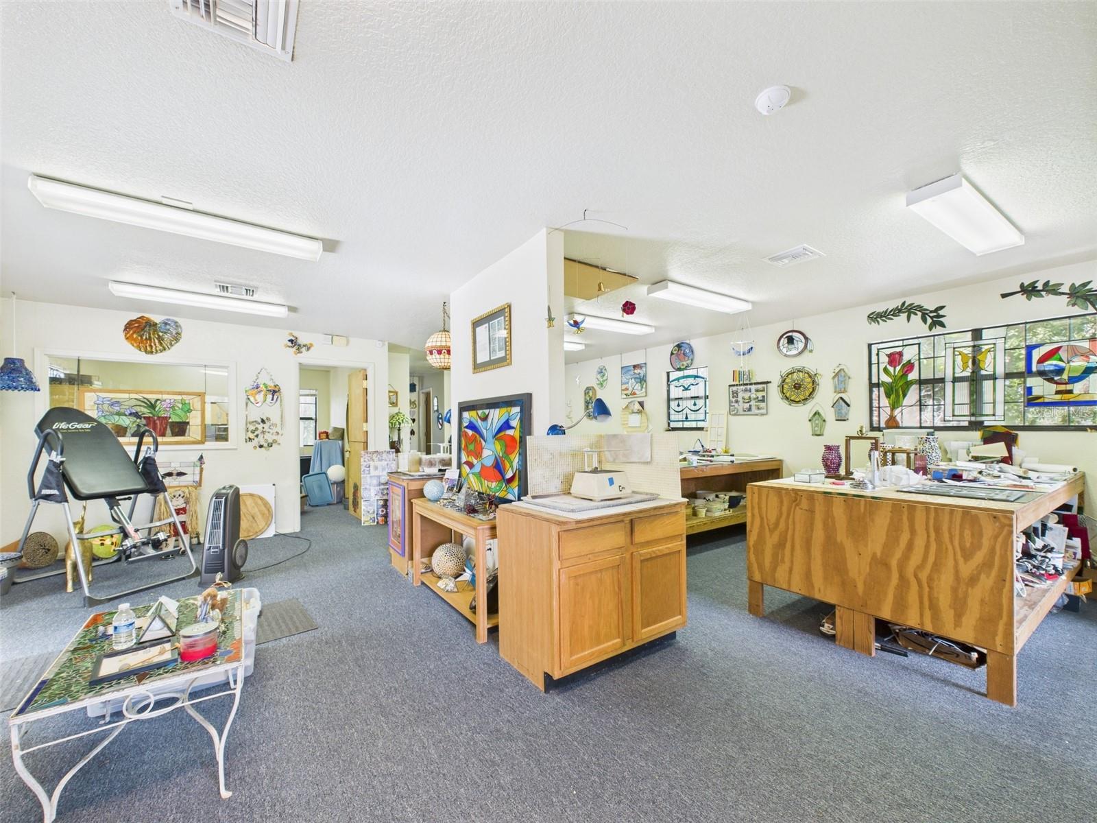 Image 42 of 95 For 2418 1st Street