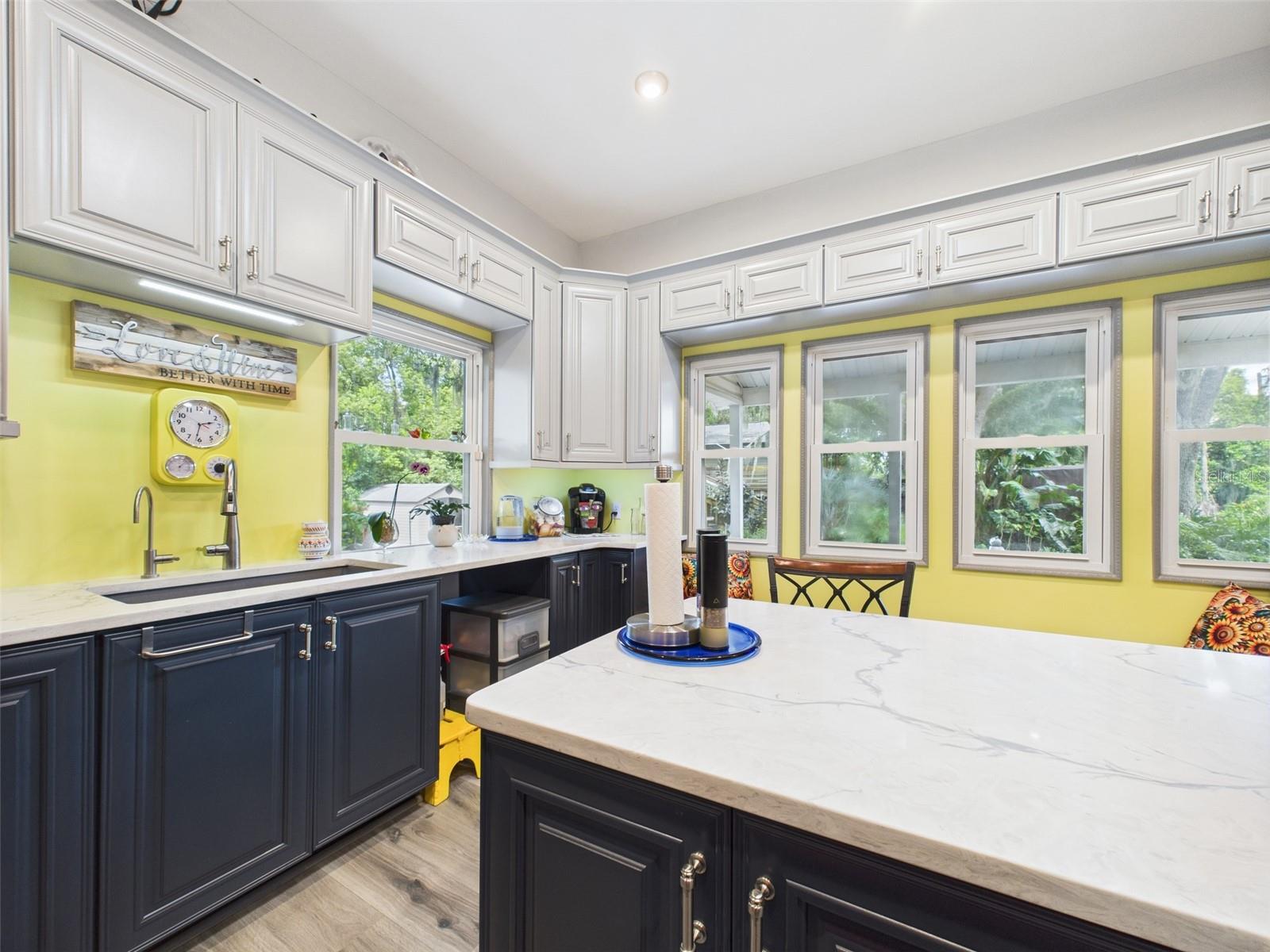 Image 71 of 95 For 2418 1st Street