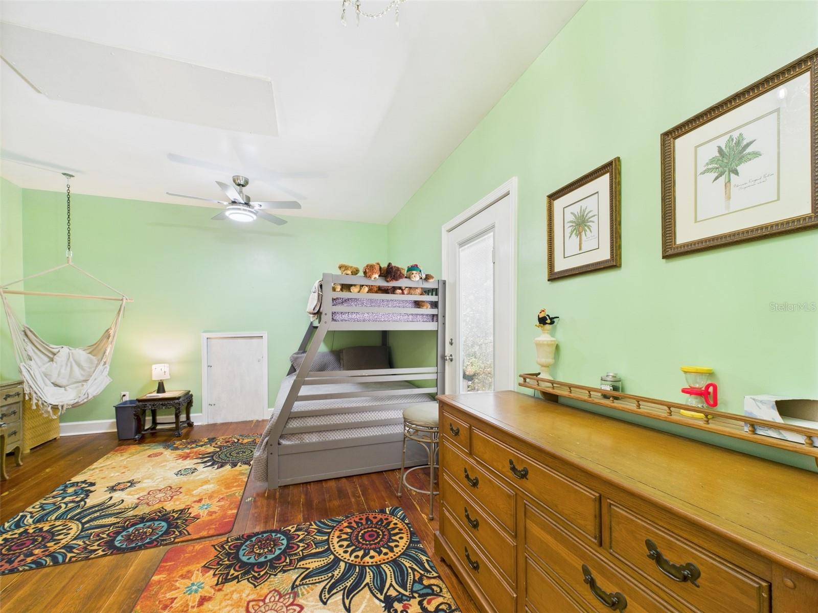 Image 75 of 95 For 2418 1st Street