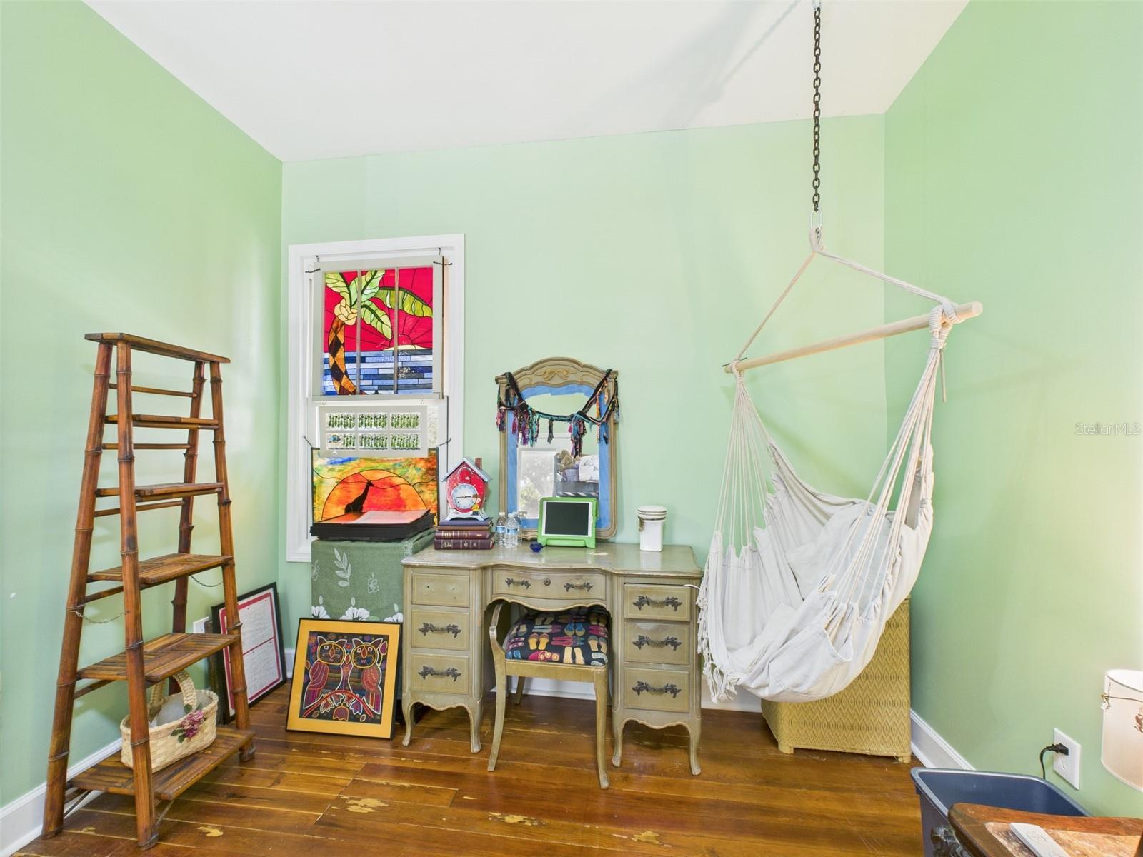 Image 79 of 95 For 2418 1st Street