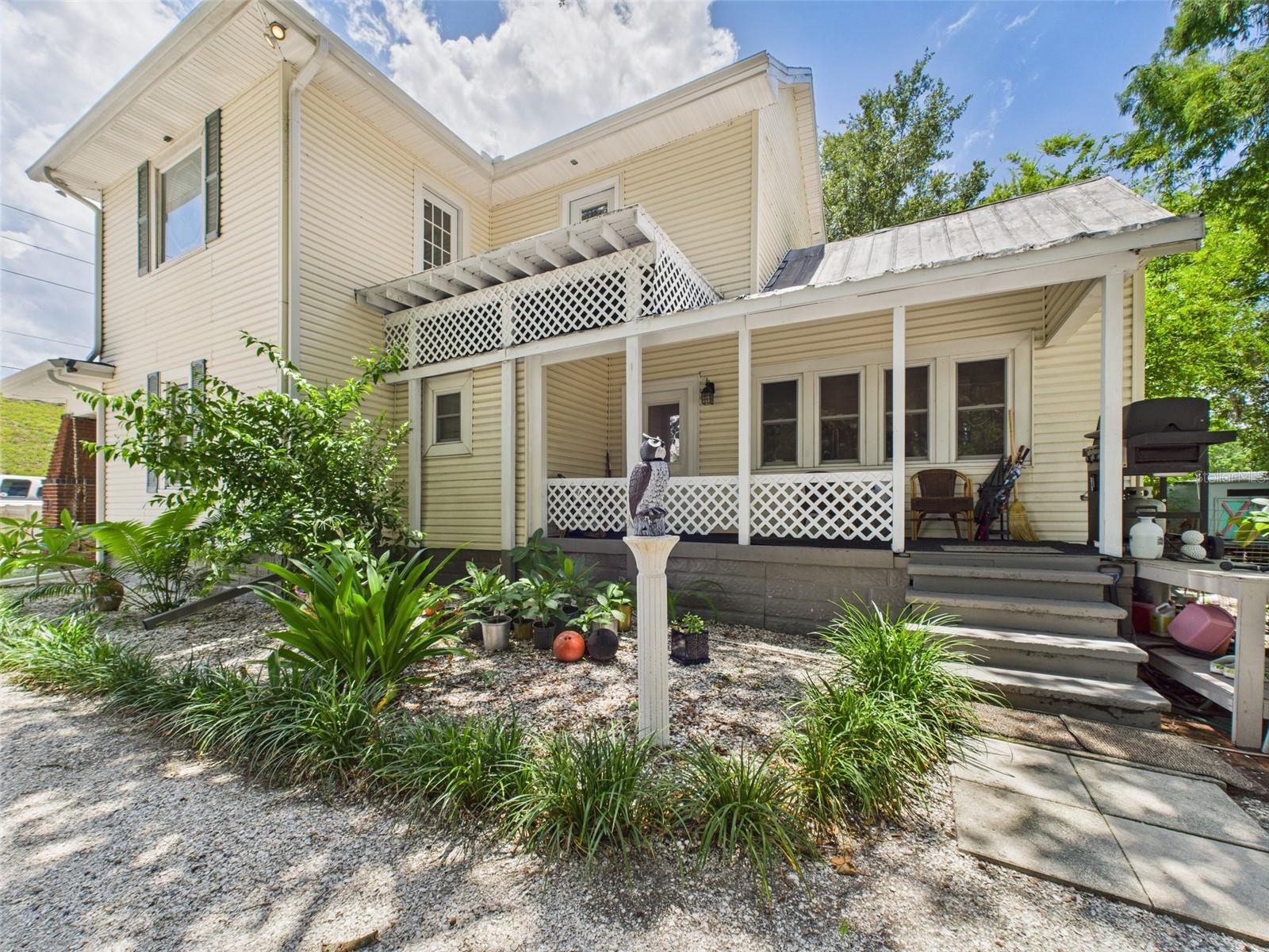 Image 85 of 95 For 2418 1st Street