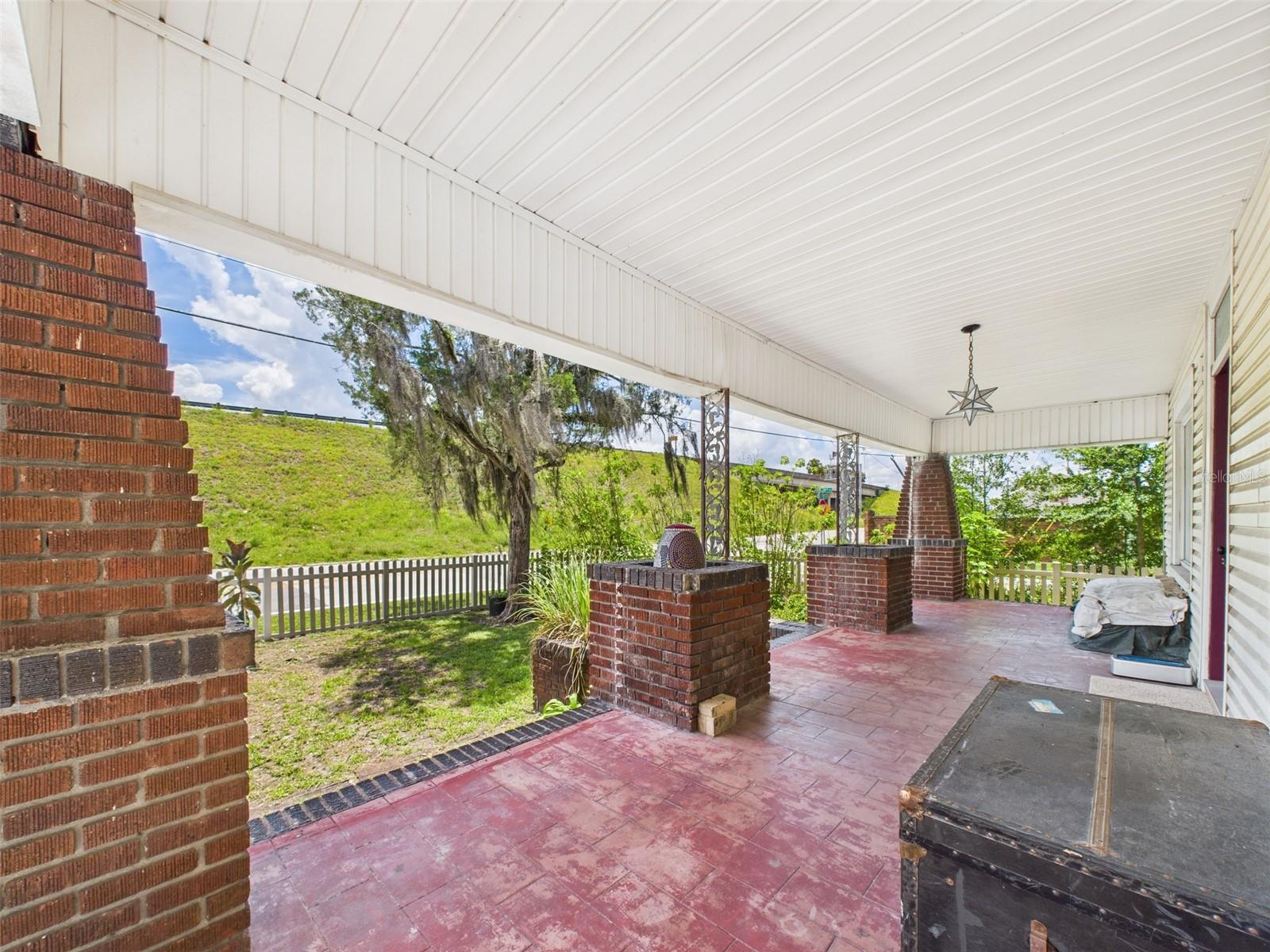 Image 87 of 95 For 2418 1st Street