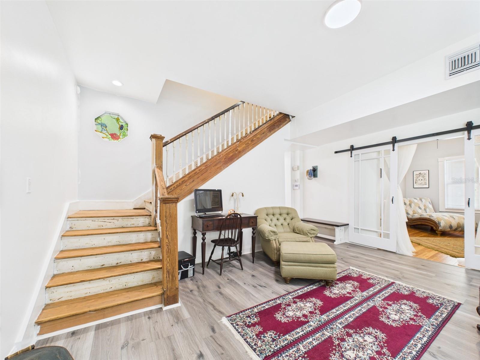 Image 9 of 95 For 2418 1st Street