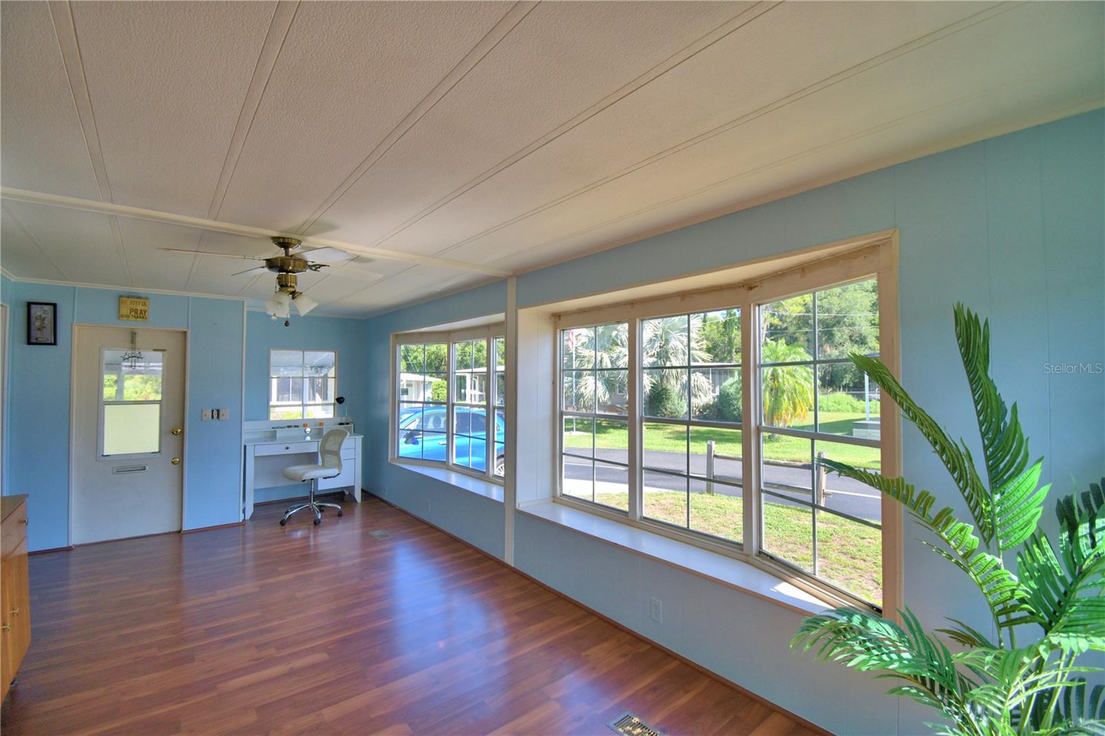 Image 16 of 64 For 4090 Rolling Oaks Drive