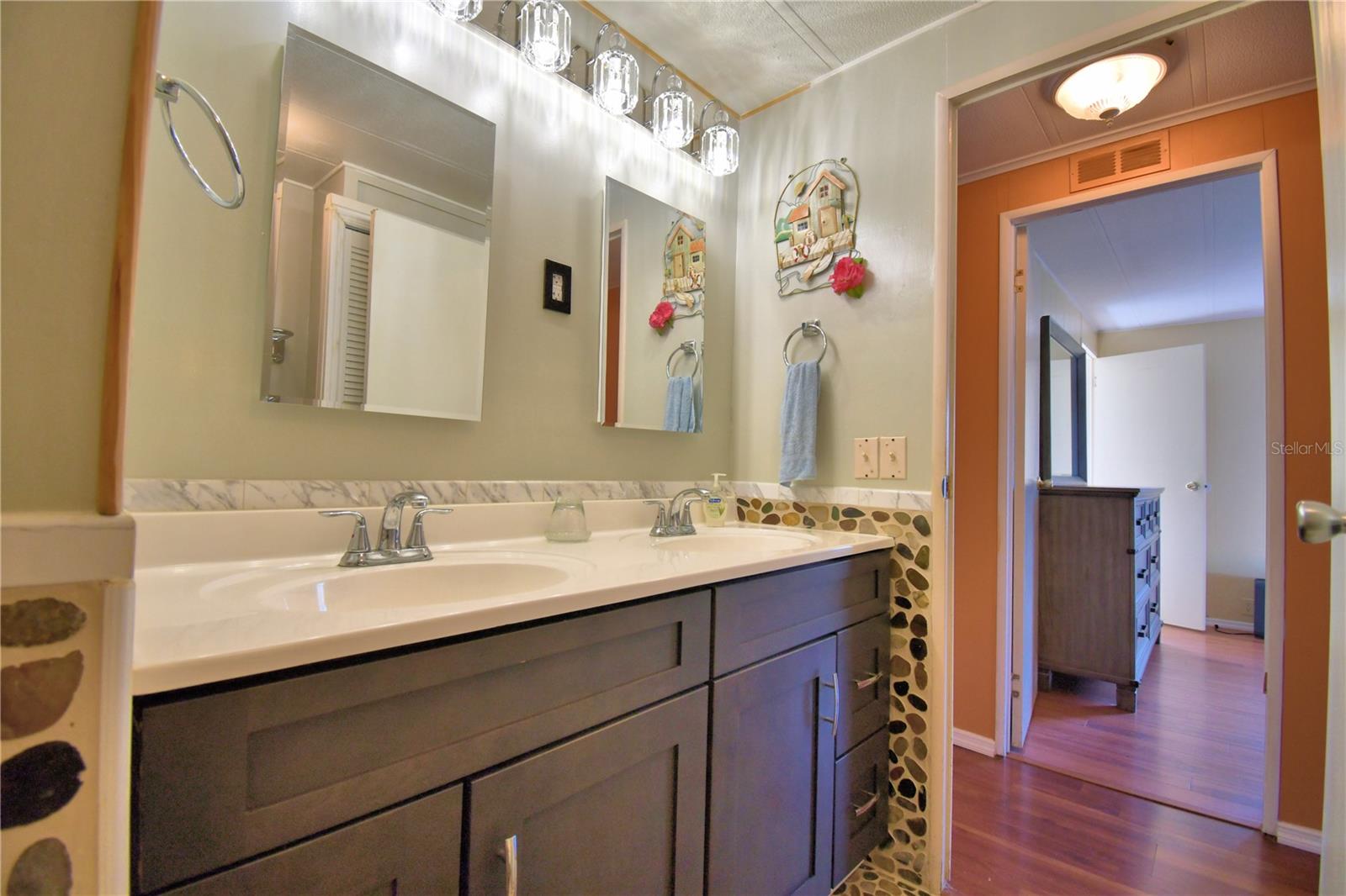Image 22 of 64 For 4090 Rolling Oaks Drive