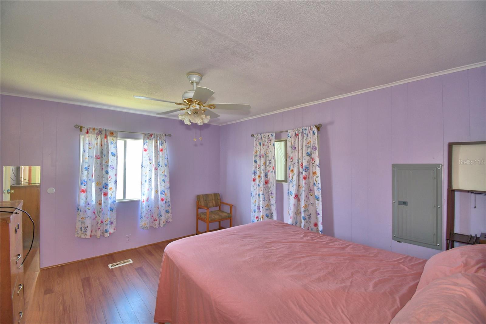 Image 23 of 64 For 4090 Rolling Oaks Drive