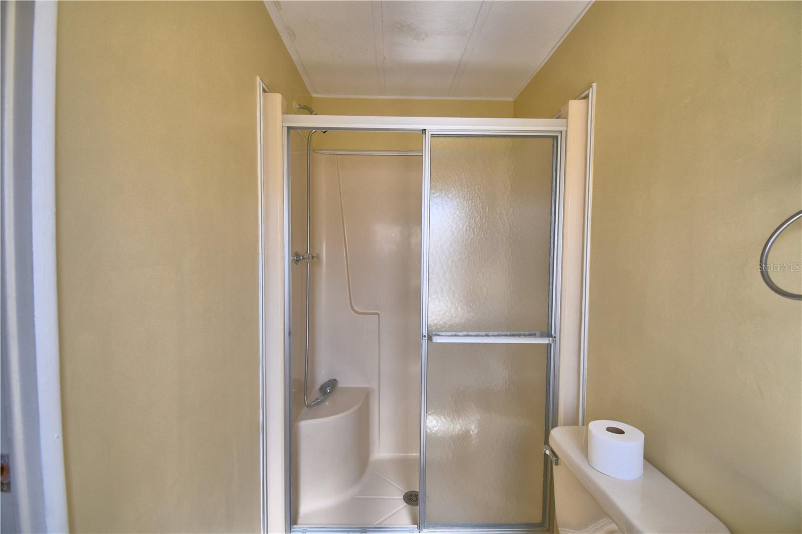 Image 32 of 64 For 4090 Rolling Oaks Drive
