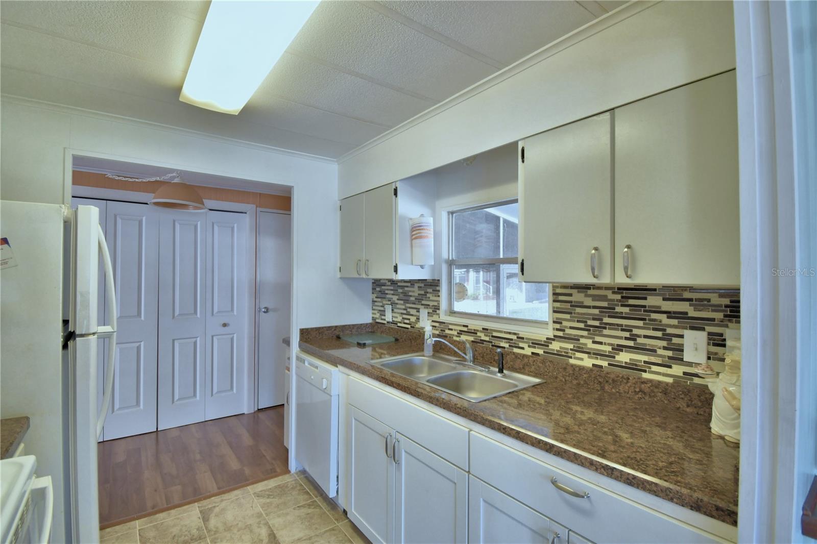 Image 5 of 64 For 4090 Rolling Oaks Drive