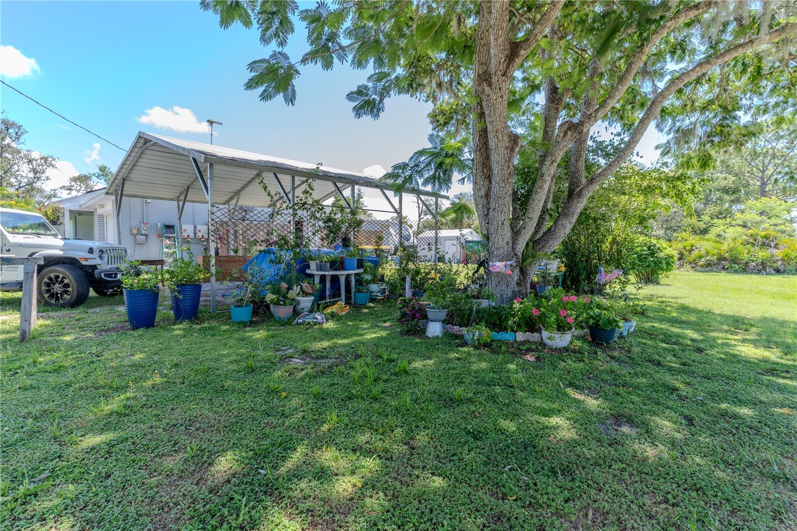 Image 21 of 29 For 1045 Pin Oak Street
