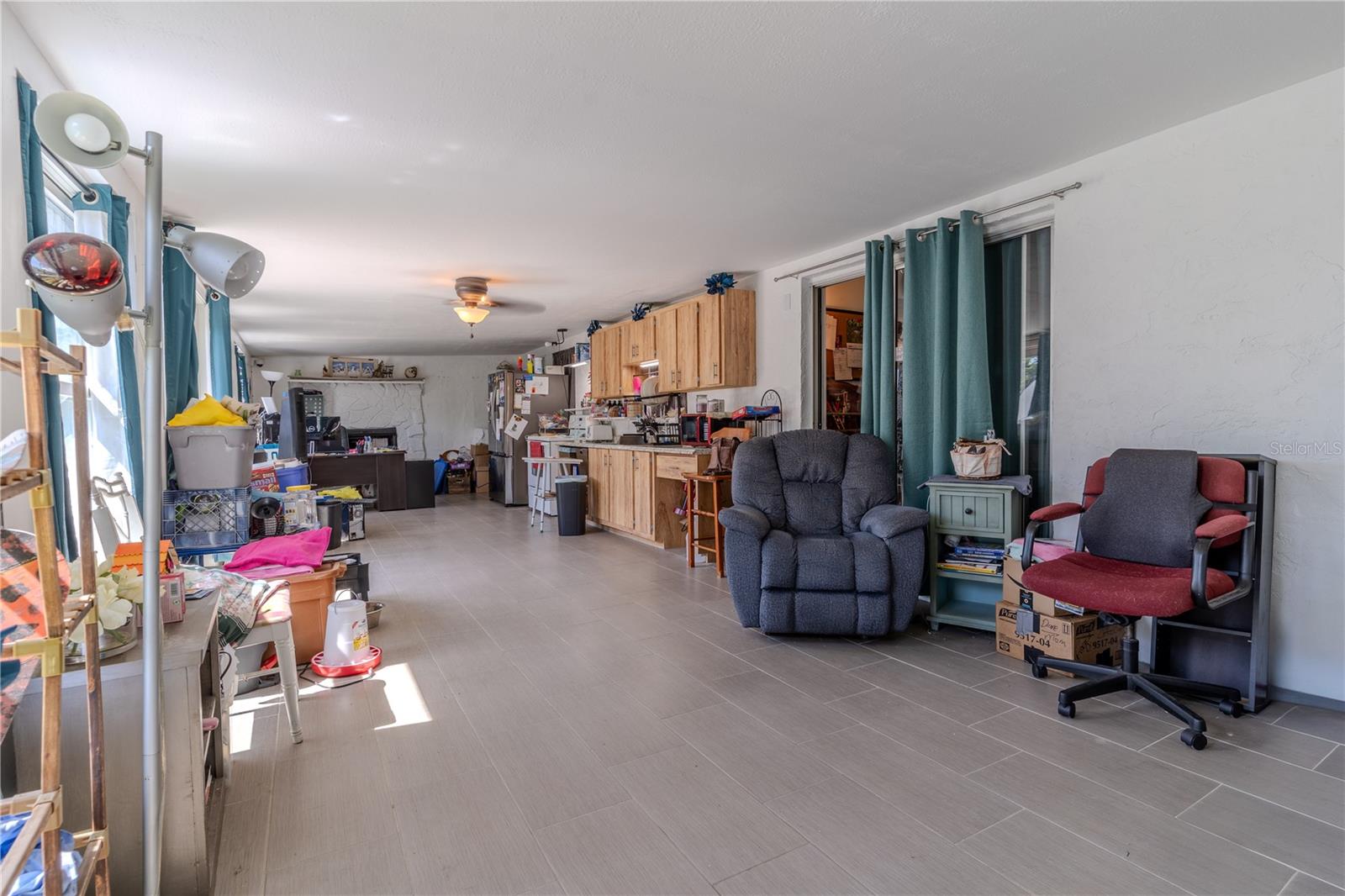Image 6 of 29 For 1045 Pin Oak Street