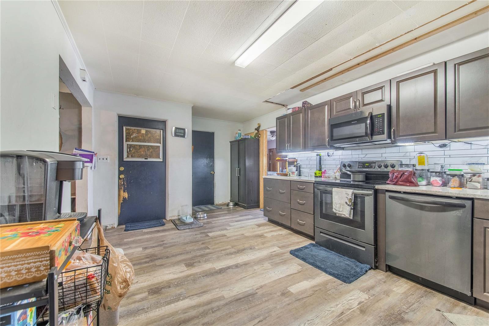 Image 5 of 12 For 400 Pomelo Street