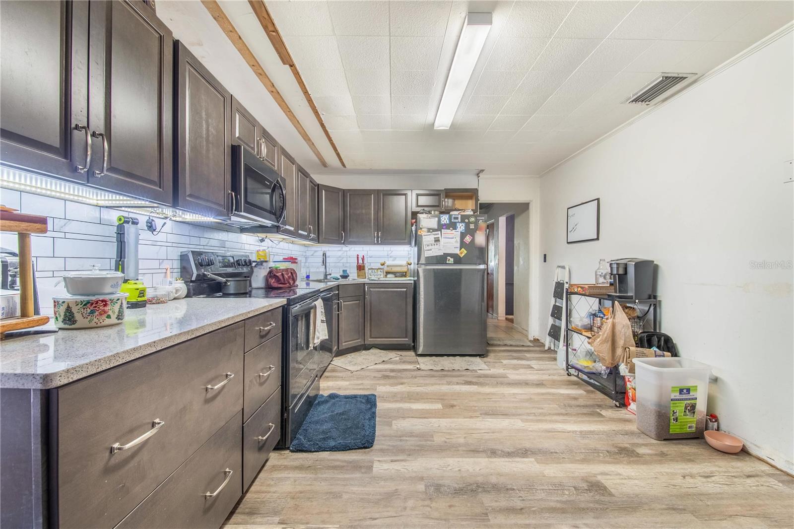 Image 6 of 12 For 400 Pomelo Street