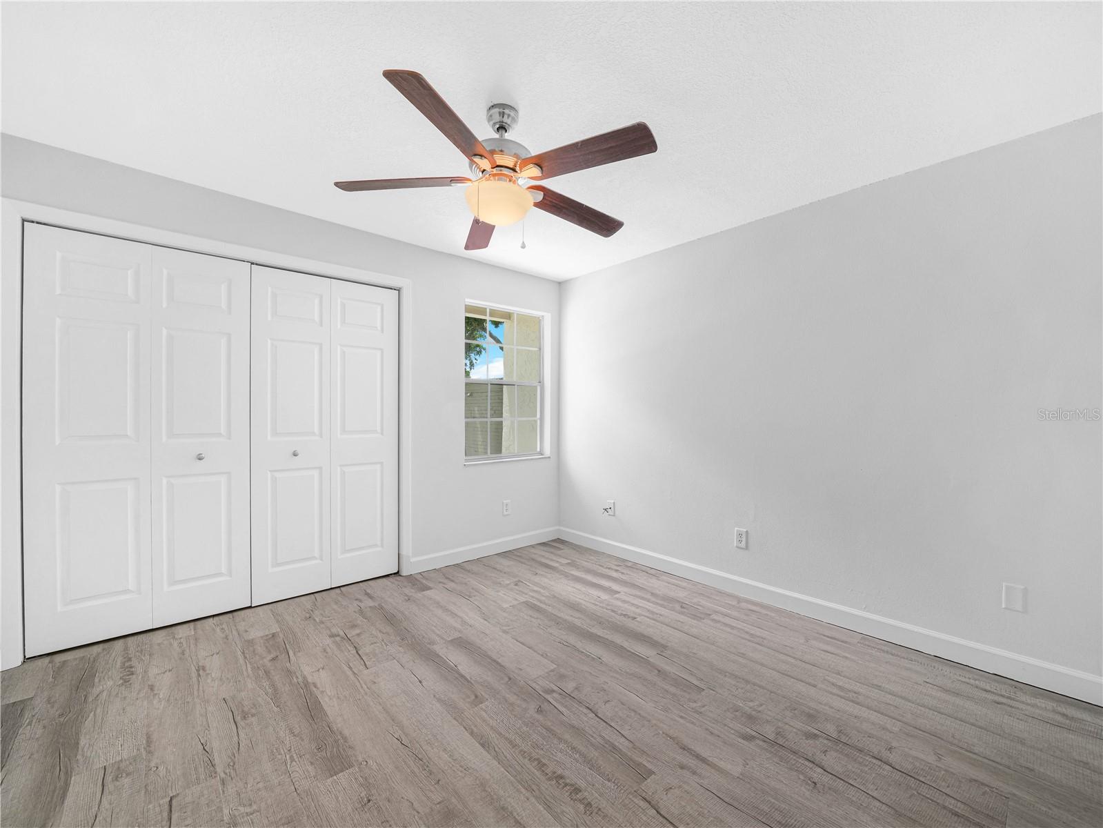Image 2 of 27 For 3811 Oak Drive E62