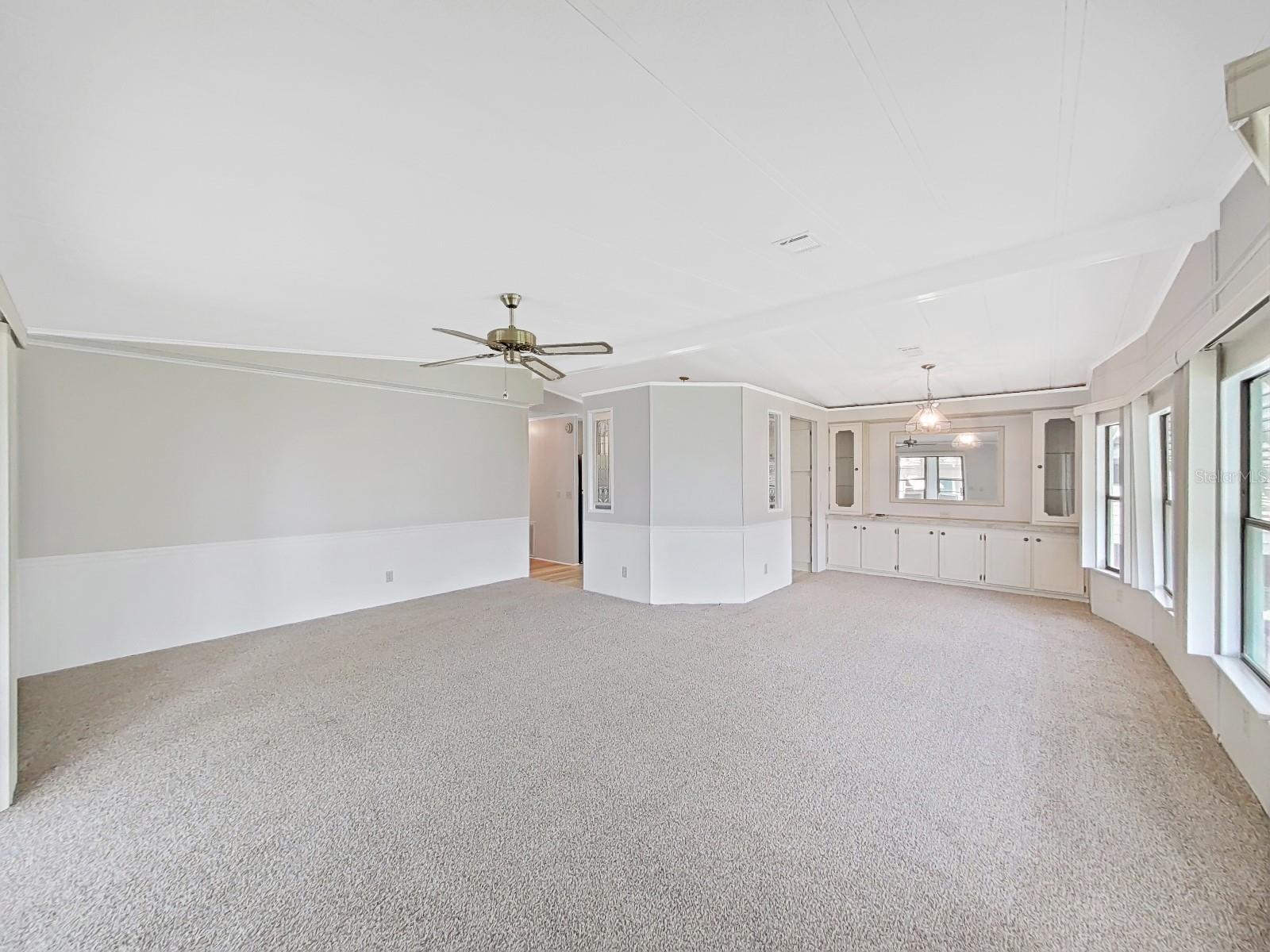 Image 21 of 49 For 1548 Longbow Dr