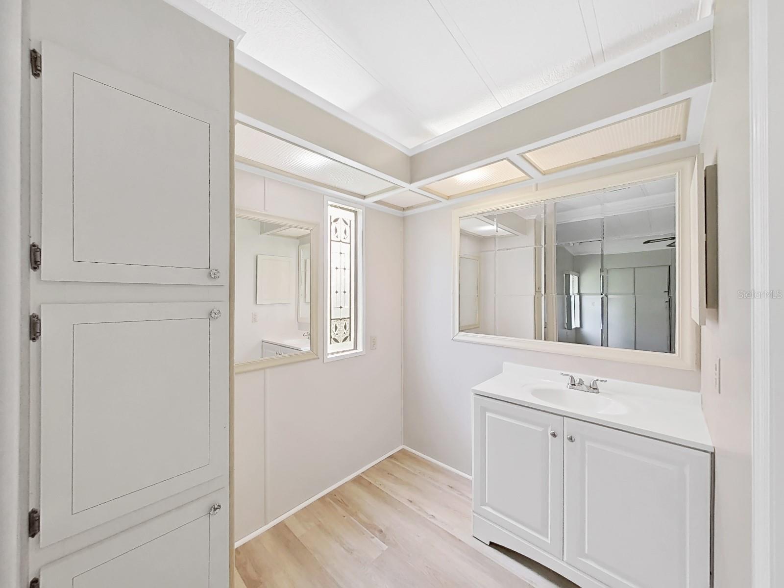 Image 28 of 49 For 1548 Longbow Dr
