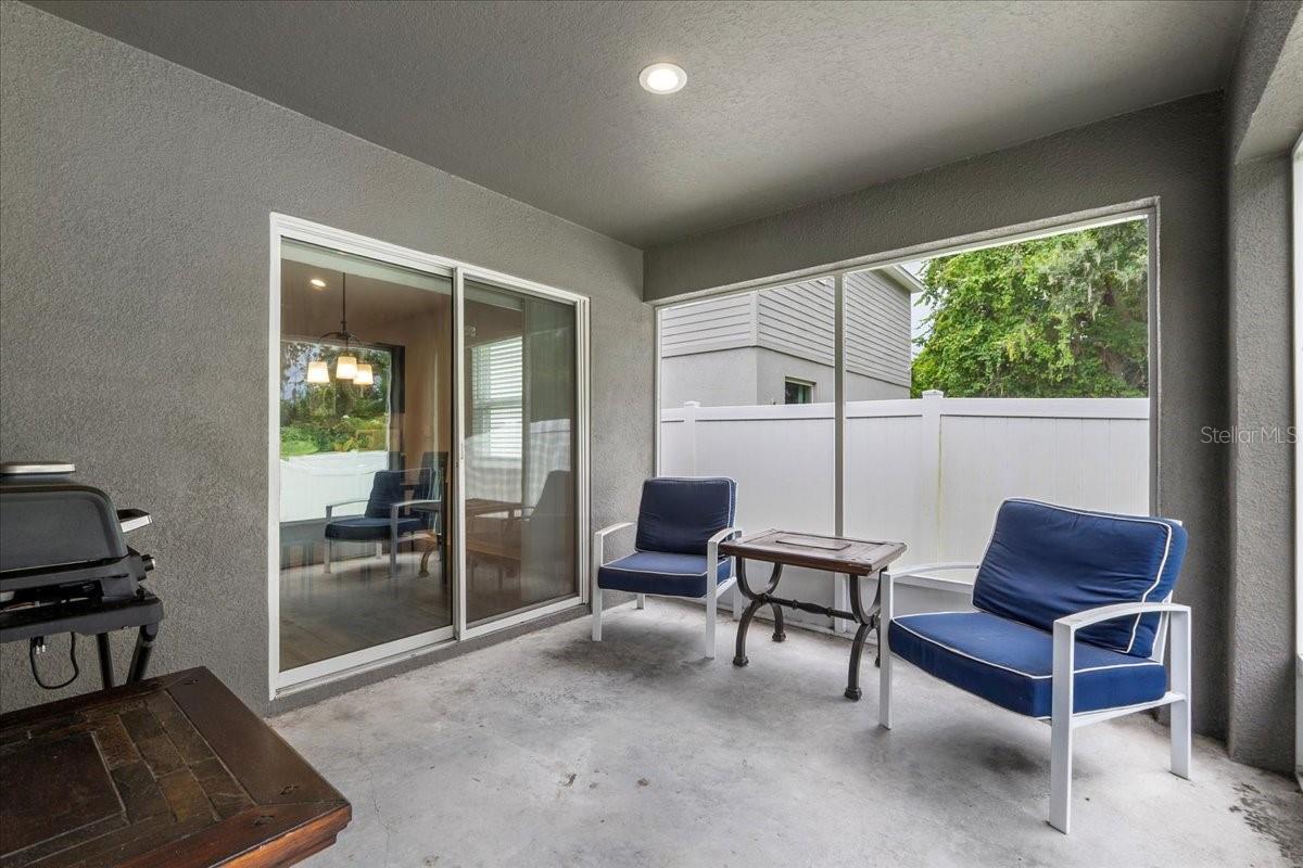 Image 29 of 37 For 910 Blue Tide Lane