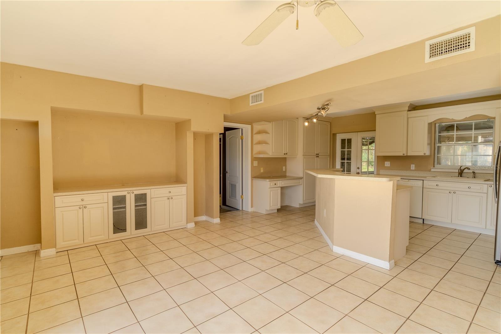 Image 3 of 26 For 1803 Lagrange Avenue