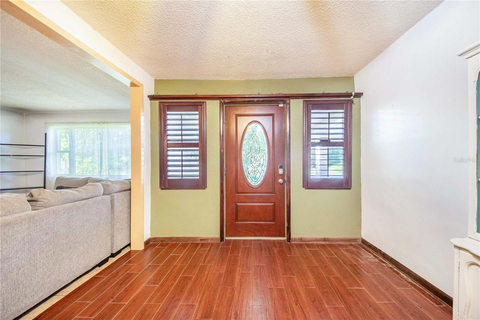 Image 17 of 39 For 1317 Avenue A Se
