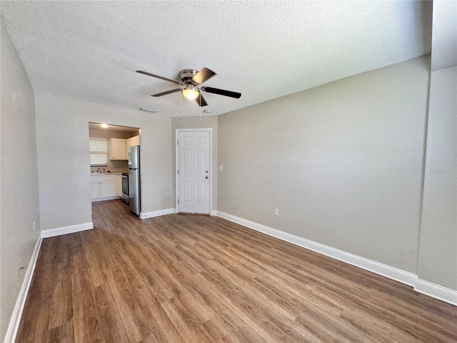 Image 2 of 30 For 1812 3rd Street Se A