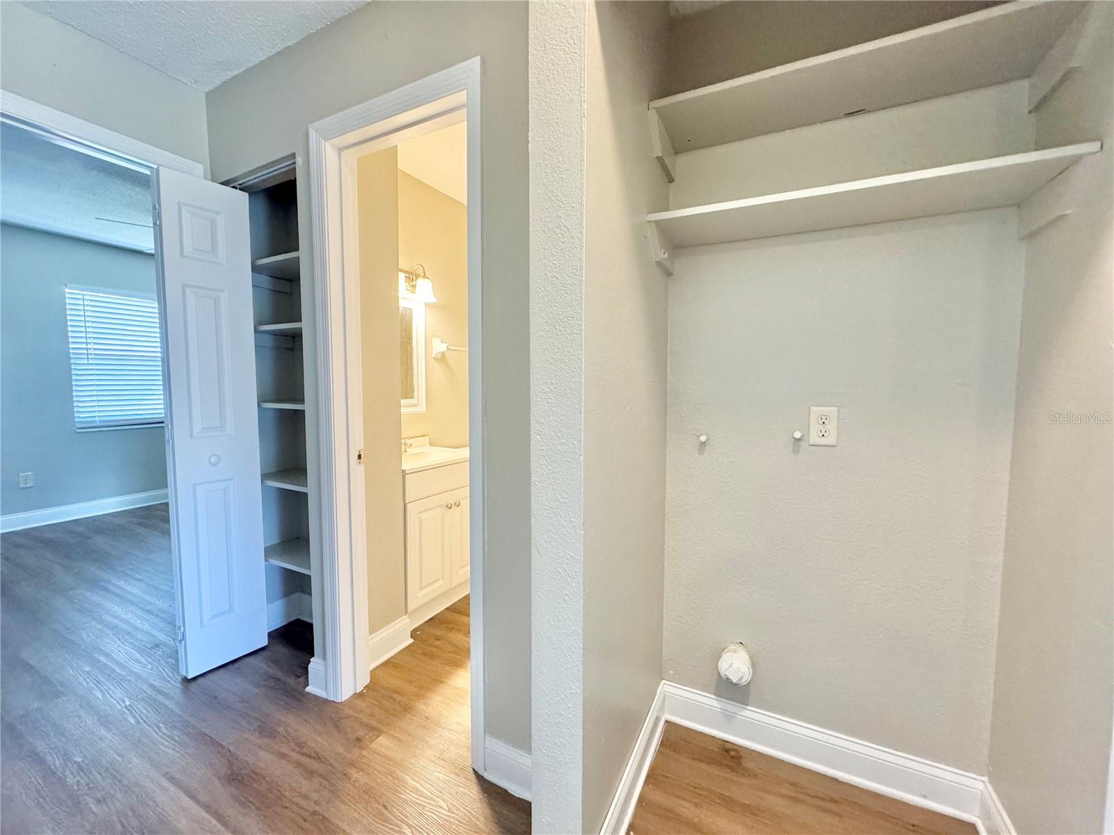 Image 22 of 30 For 1812 3rd Street Se A