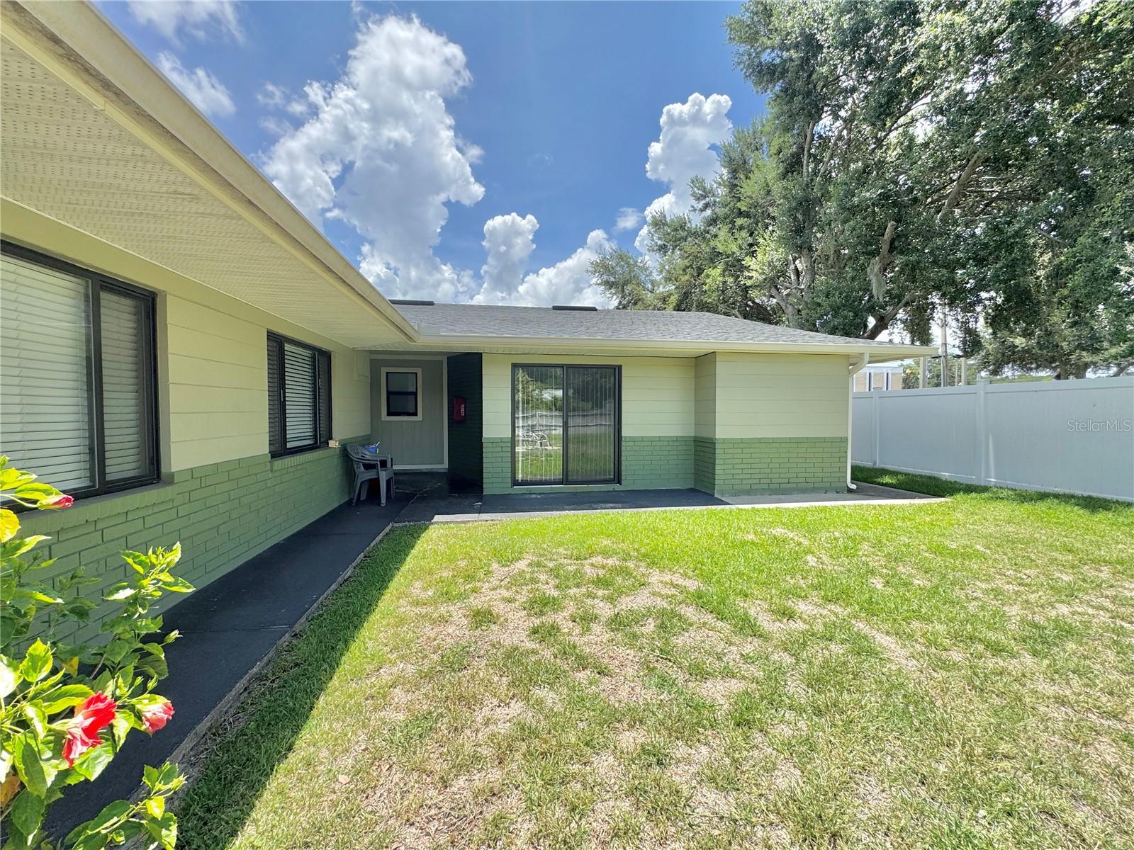 Image 27 of 30 For 1812 3rd Street Se A