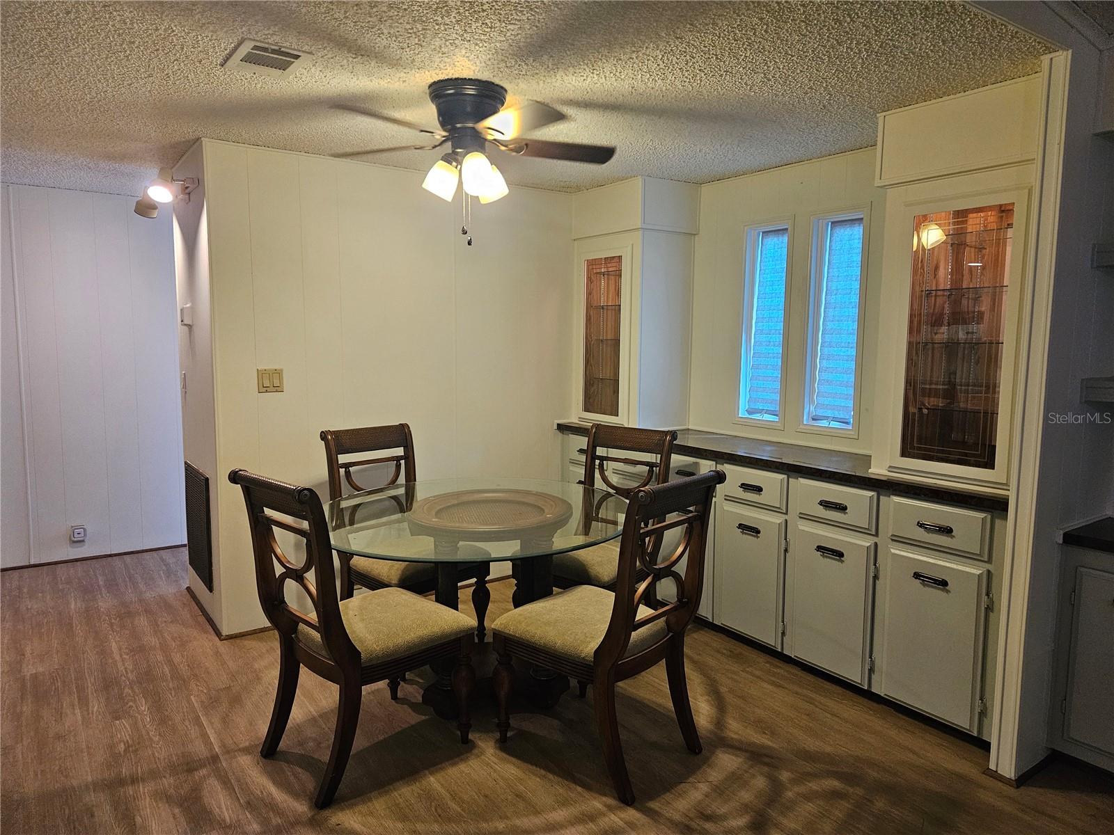 Image 4 of 9 For 6685 Briarhill Dr Ne